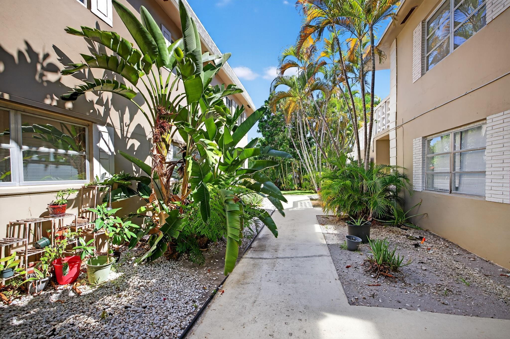510 SW 15th Street 106