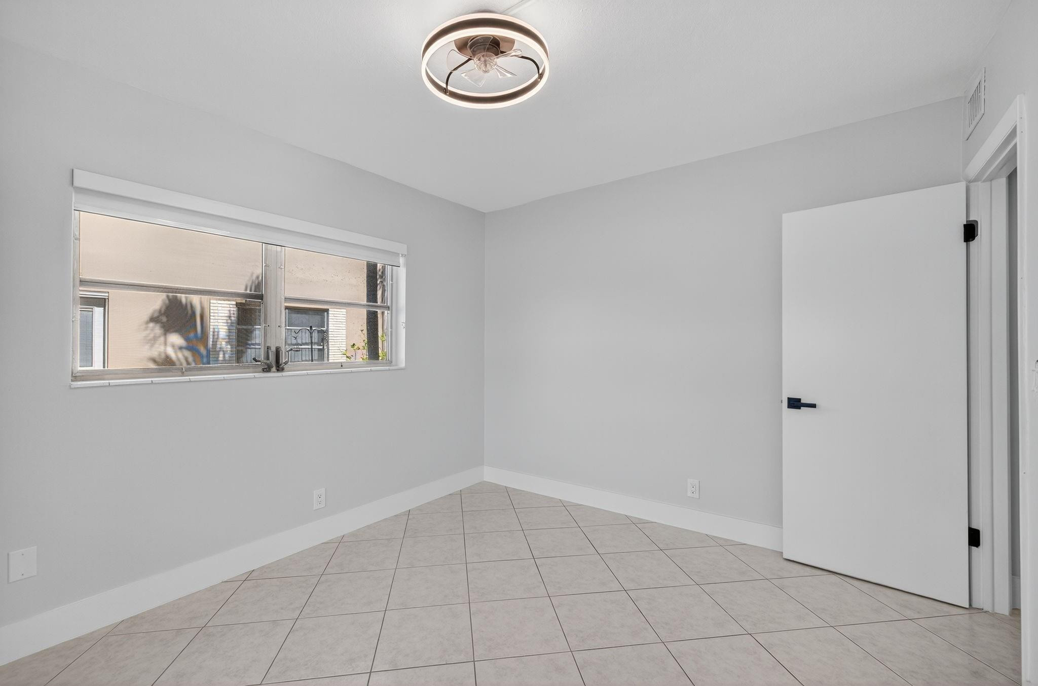 510 SW 15th Street 106