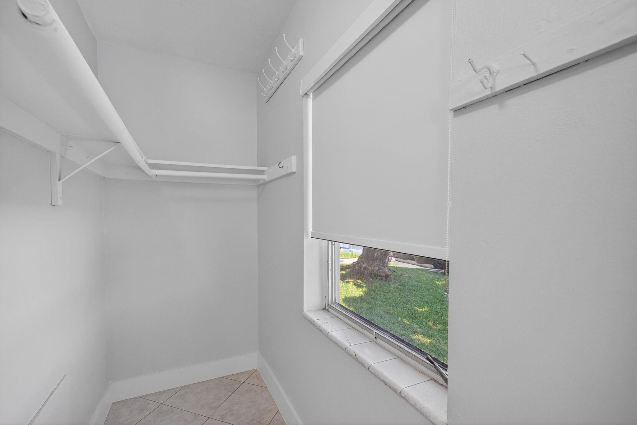 510 SW 15th Street 106