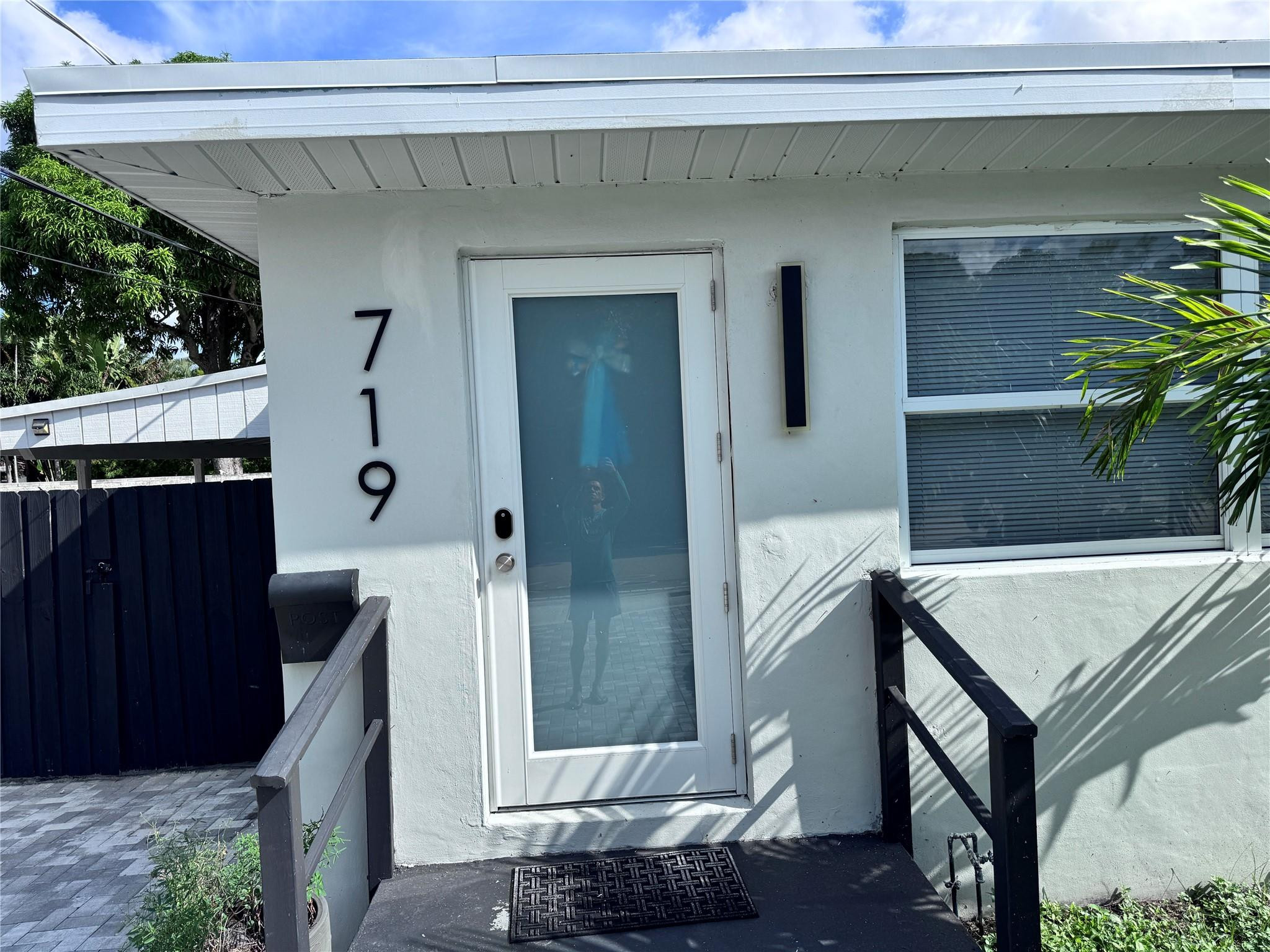 719 NE 38th Street