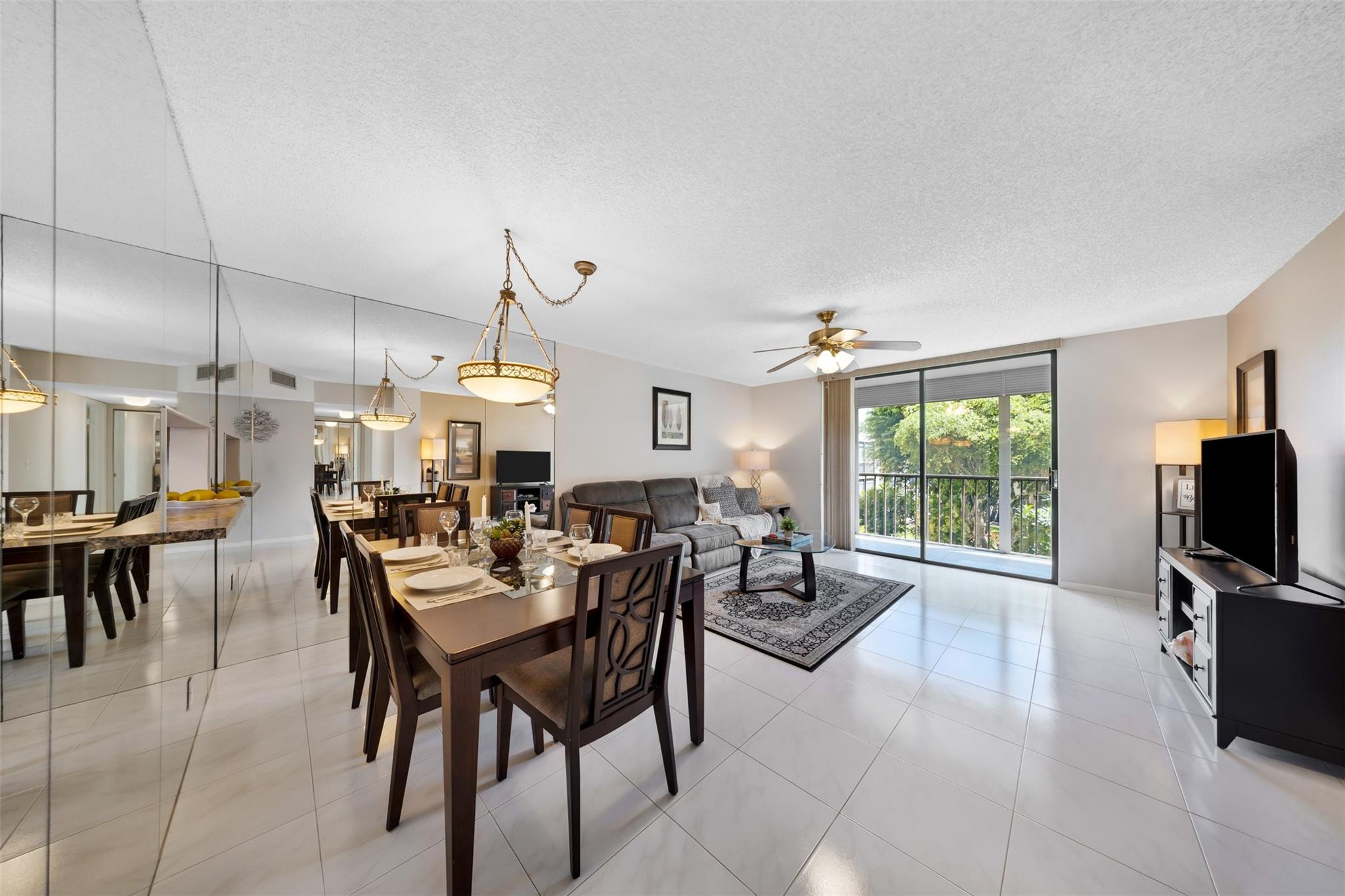5250 Las Verdes Circle 317