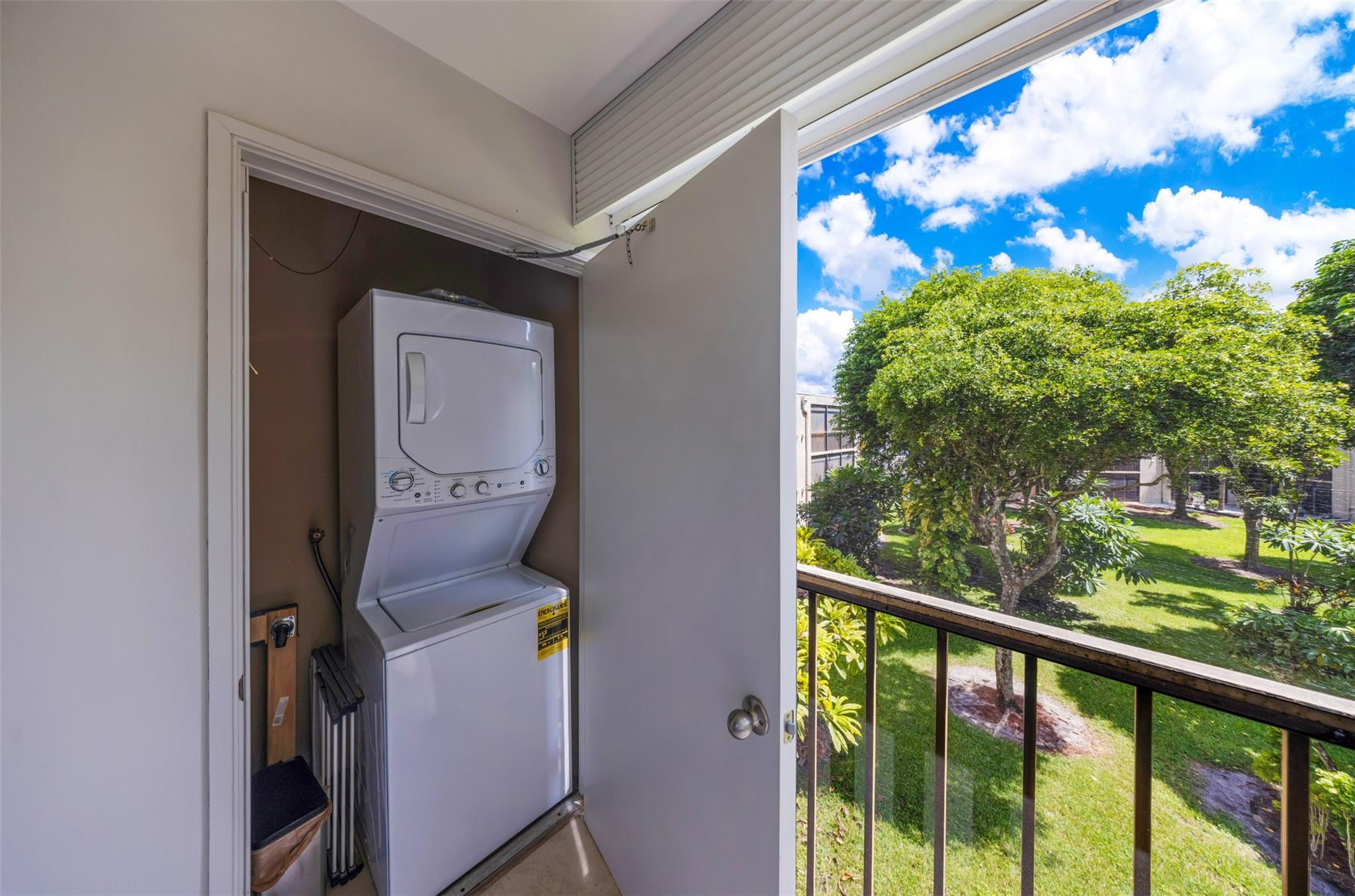 5250 Las Verdes Circle 317