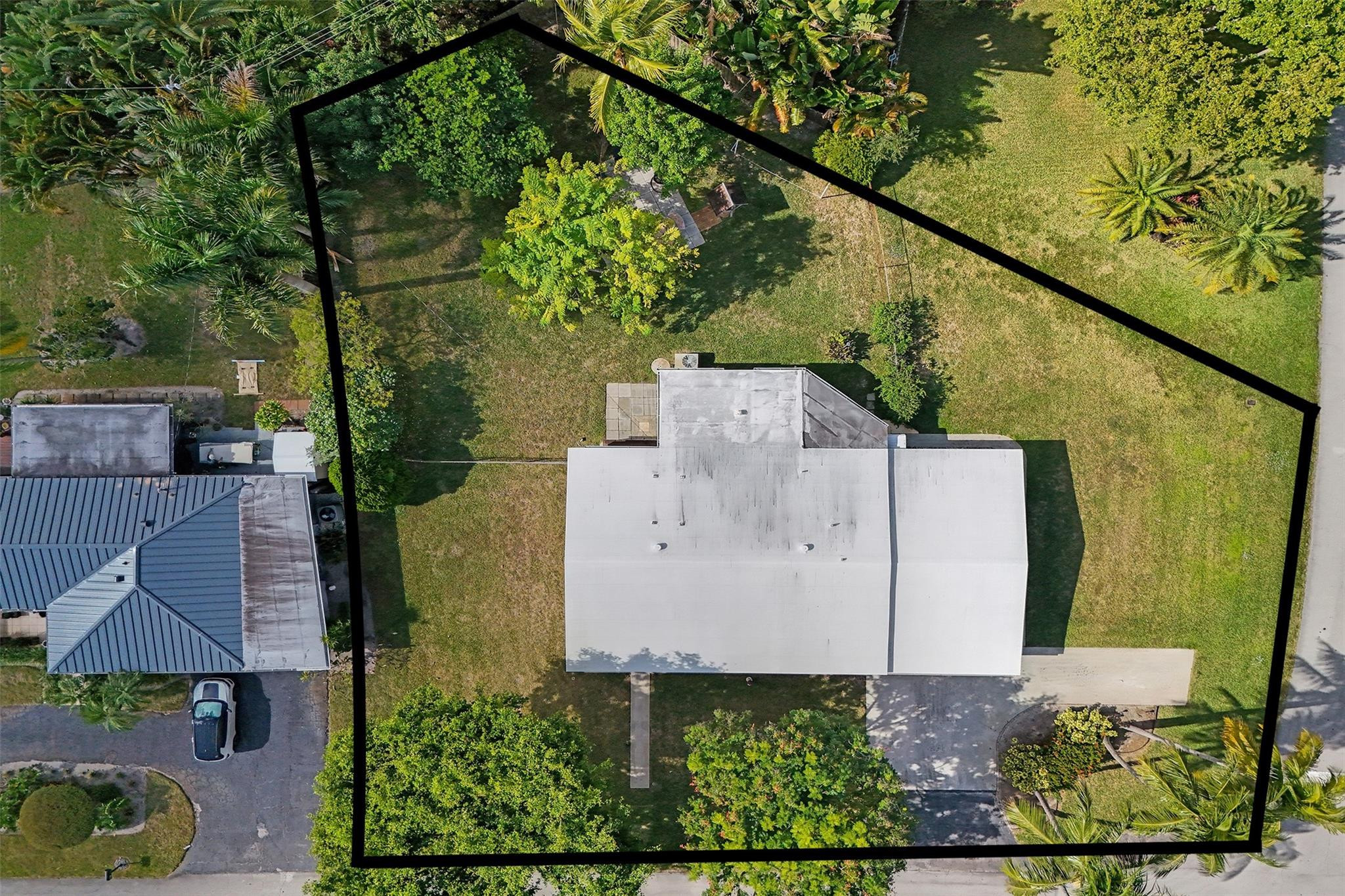 2417 NW 6th Avenue
