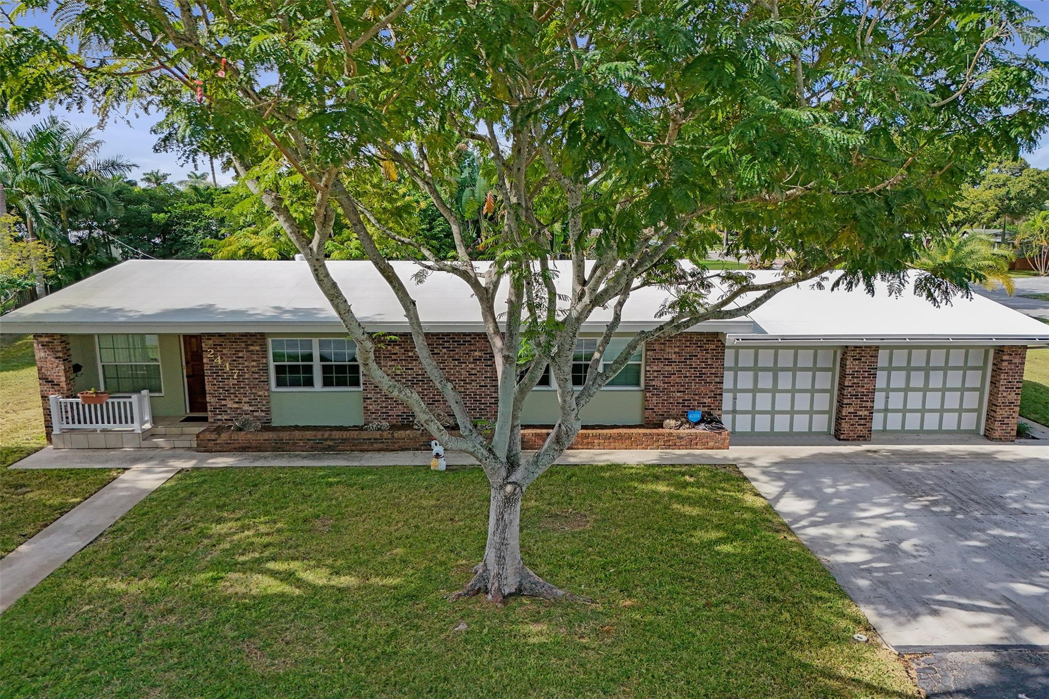 2417 NW 6th Avenue