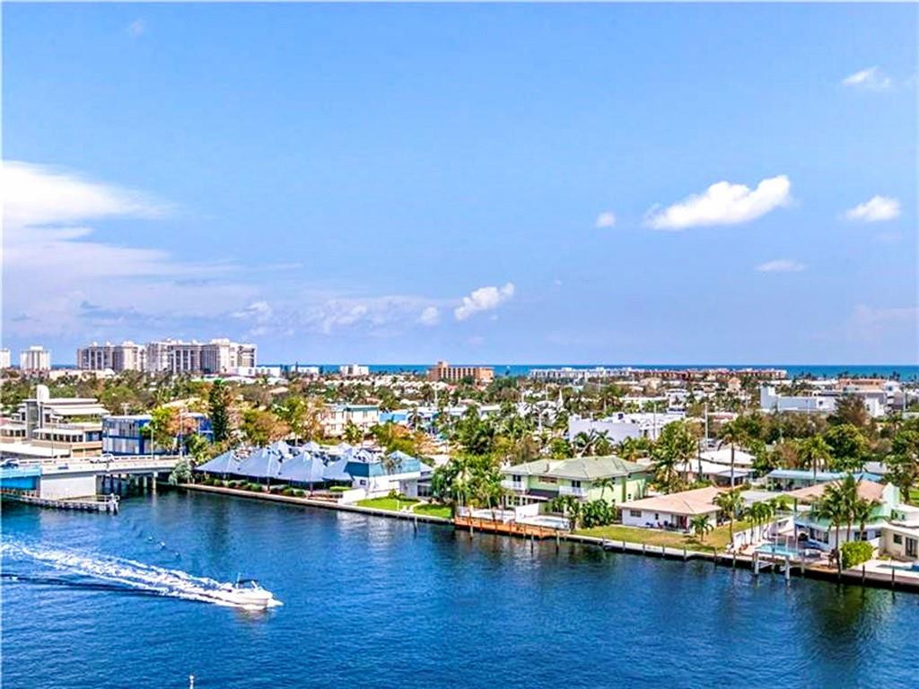 3100 NE 48th Street 908