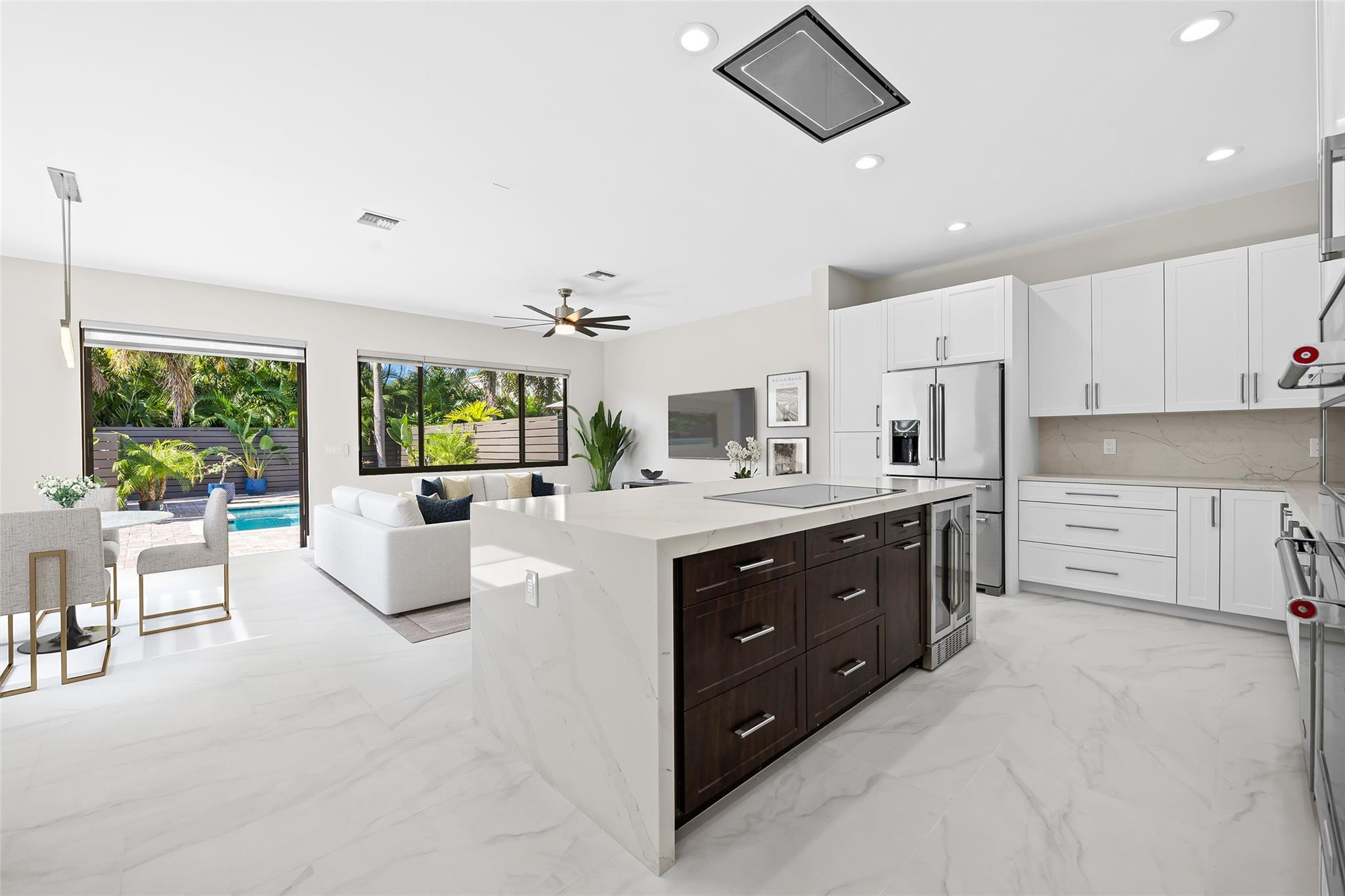 1215 N Victoria Park Road