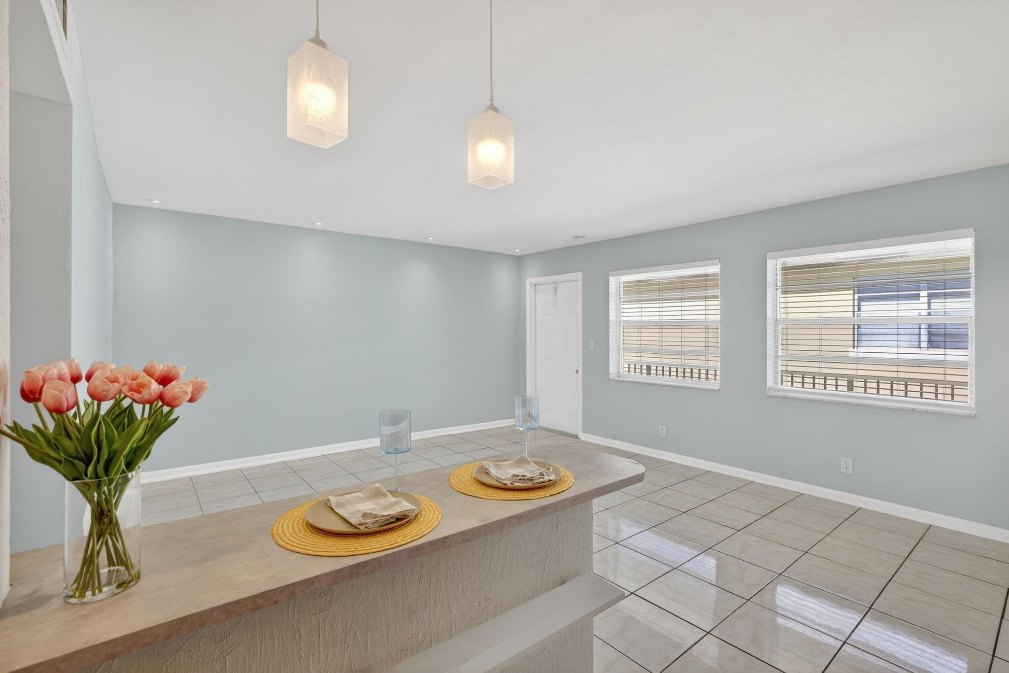 4051 NE 13th Avenue 77