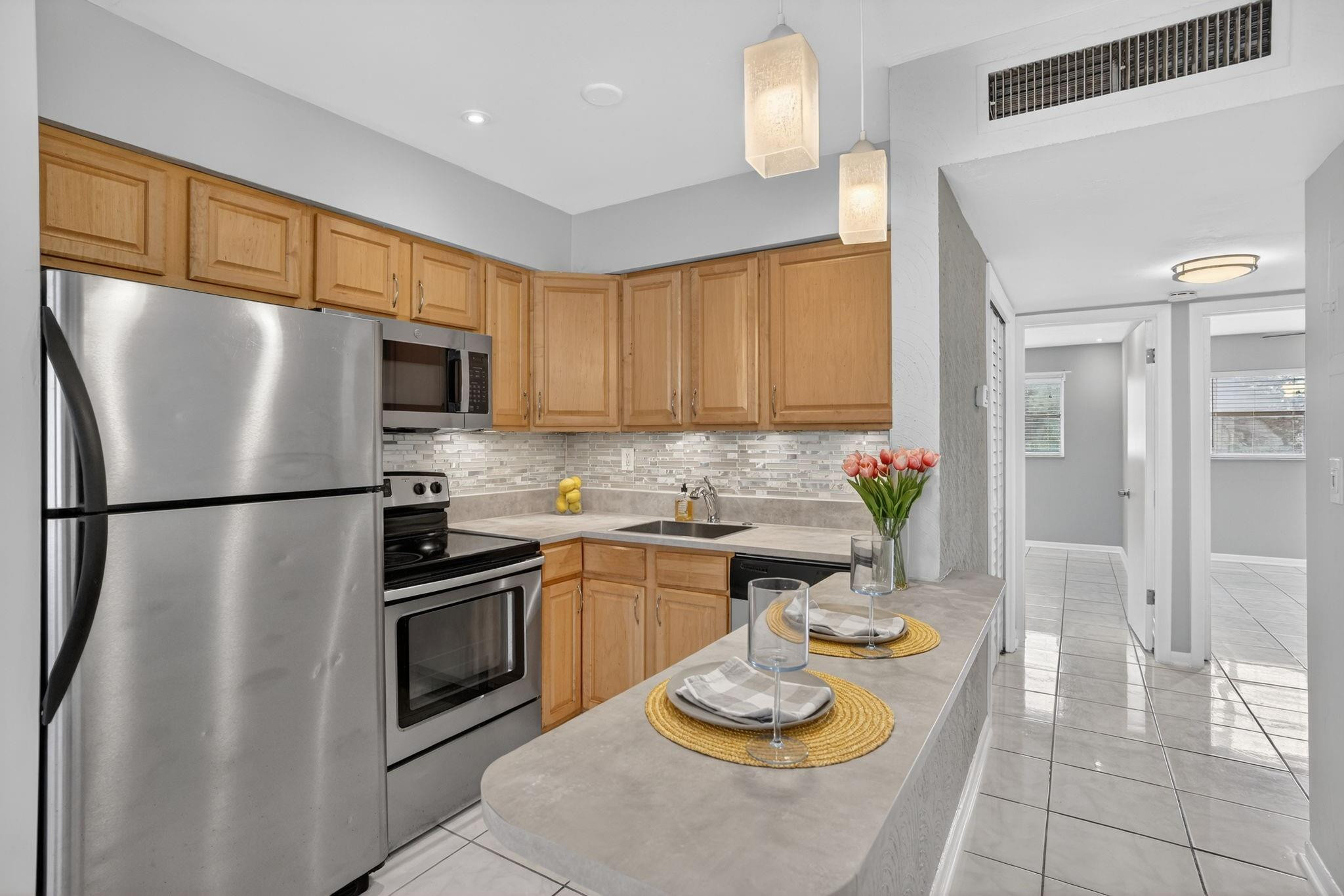 4051 NE 13th Avenue 77