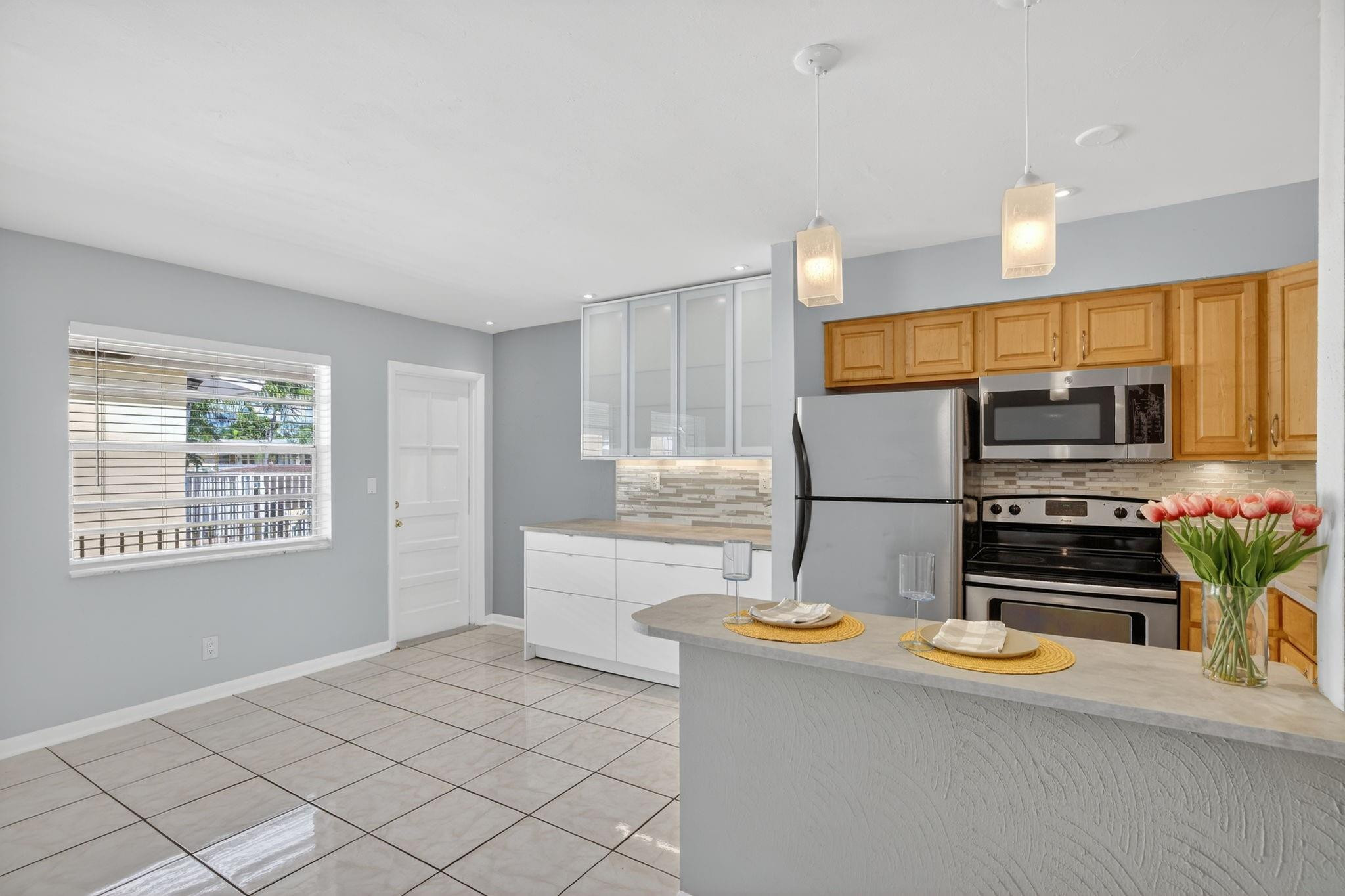 4051 NE 13th Avenue 77