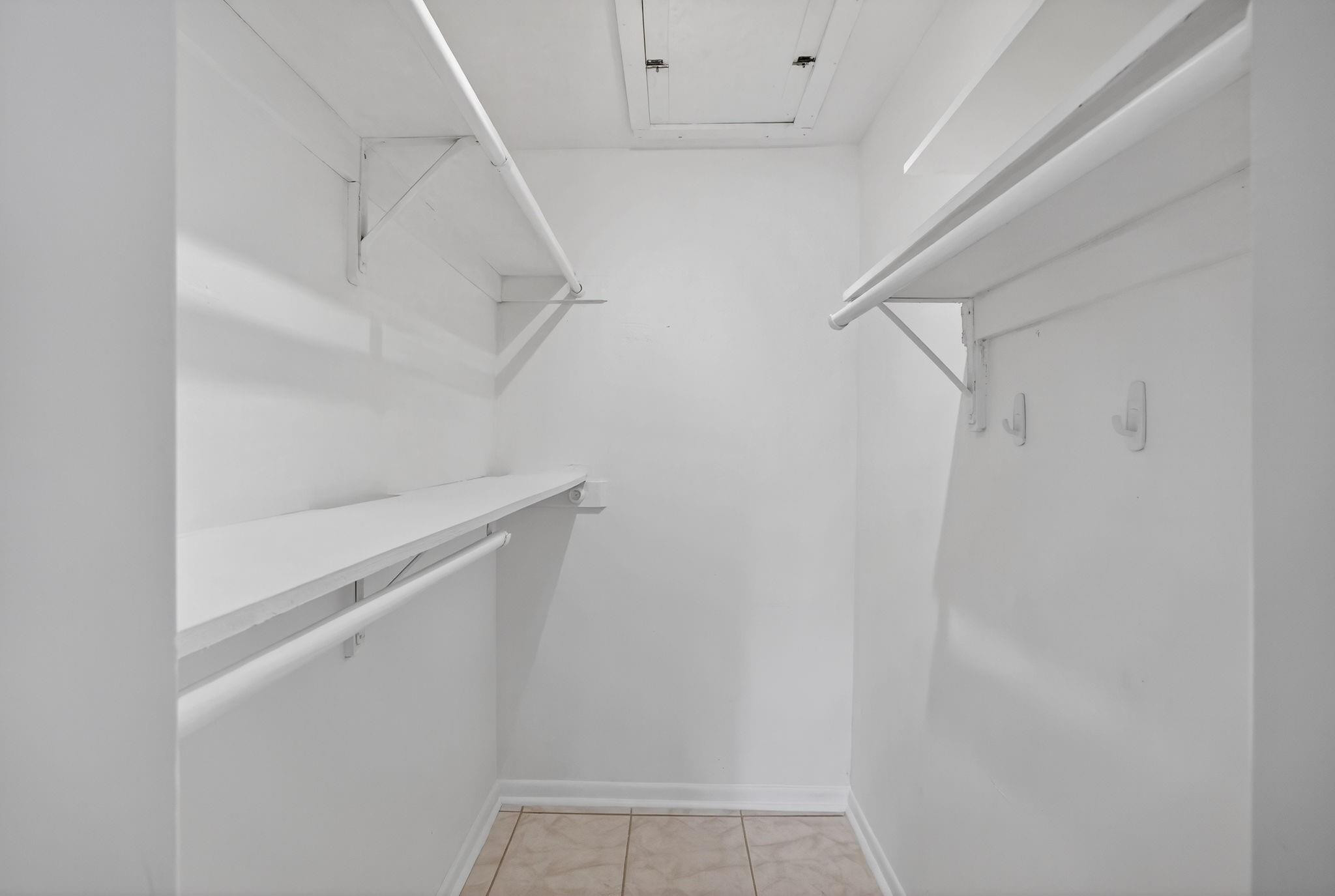 4051 NE 13th Avenue 77