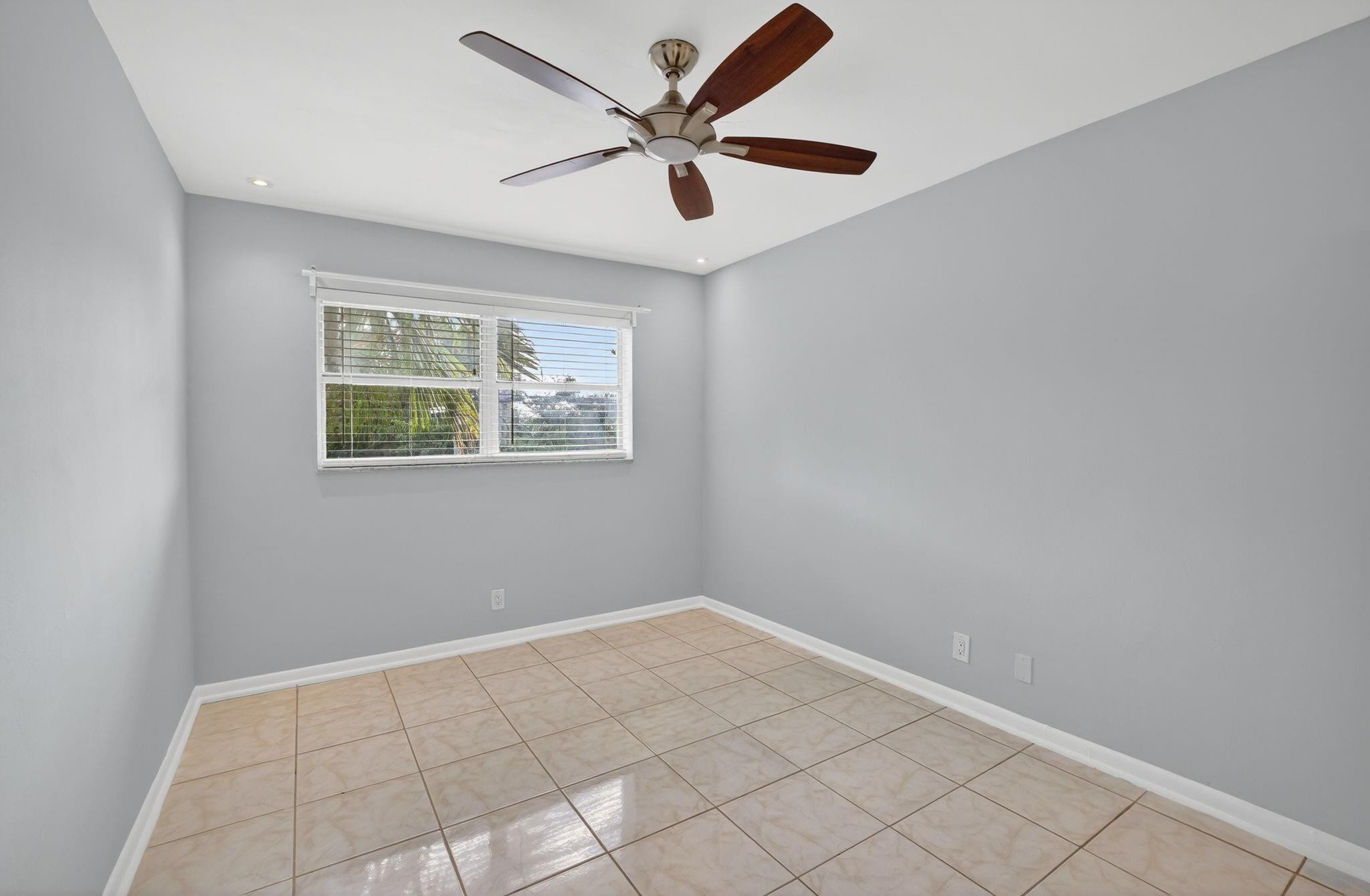 4051 NE 13th Avenue 77-3