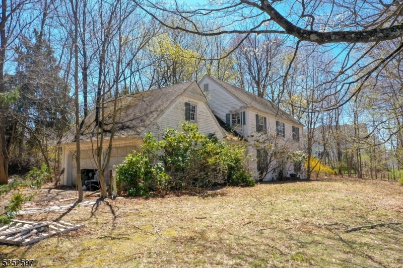 2 Elm St