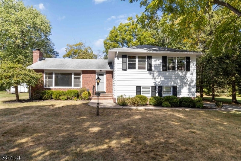125 Glenbrook Rd