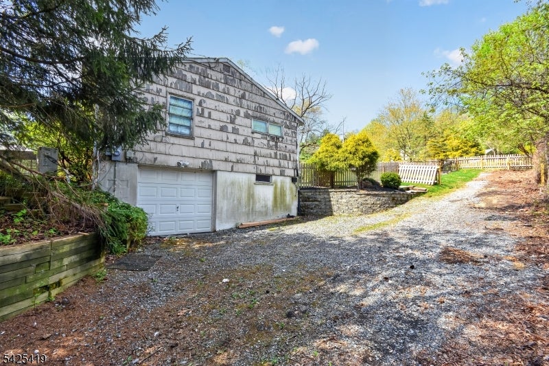 118 Hillside Ter