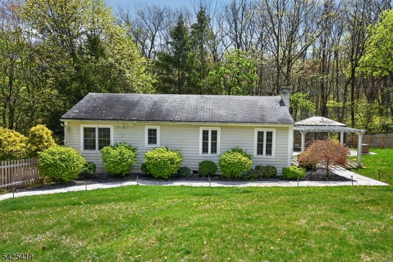118 Hillside Ter