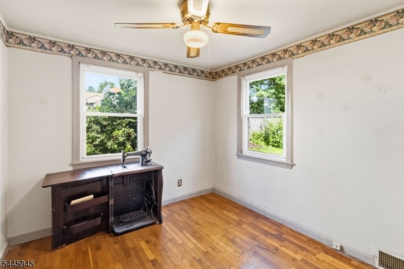 48 Malapardis Rd
