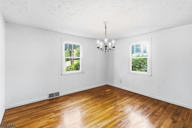 48 Malapardis Rd