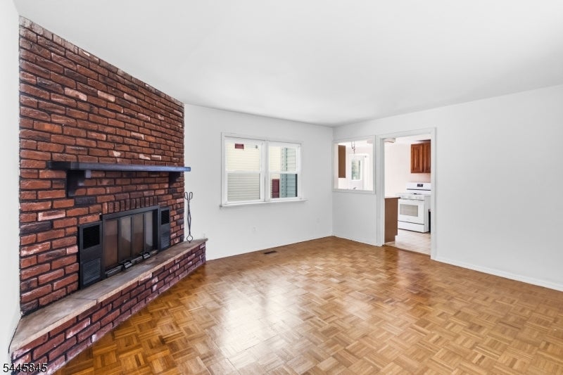 48 Malapardis Rd