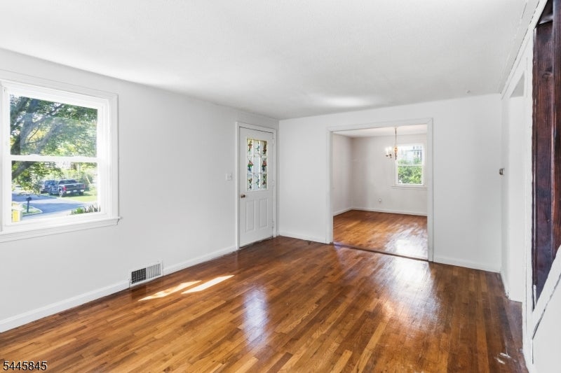 48 Malapardis Rd