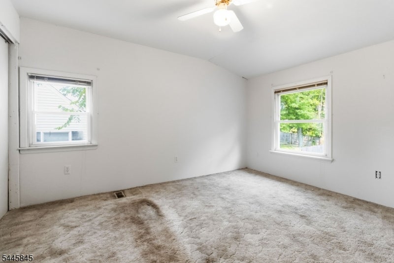 48 Malapardis Rd