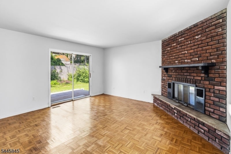 48 Malapardis Rd