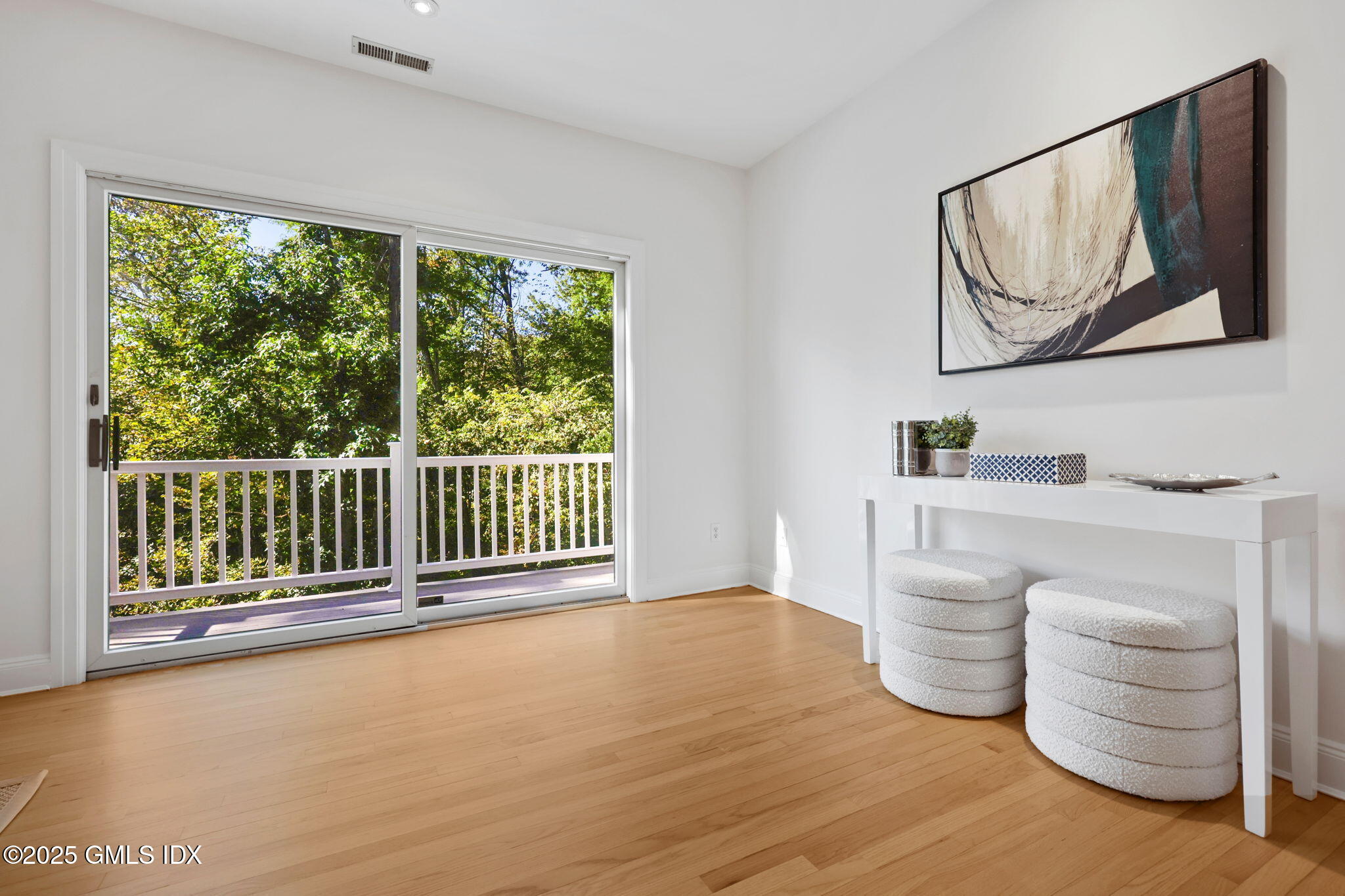 333 Palmer Hill Road, 2D