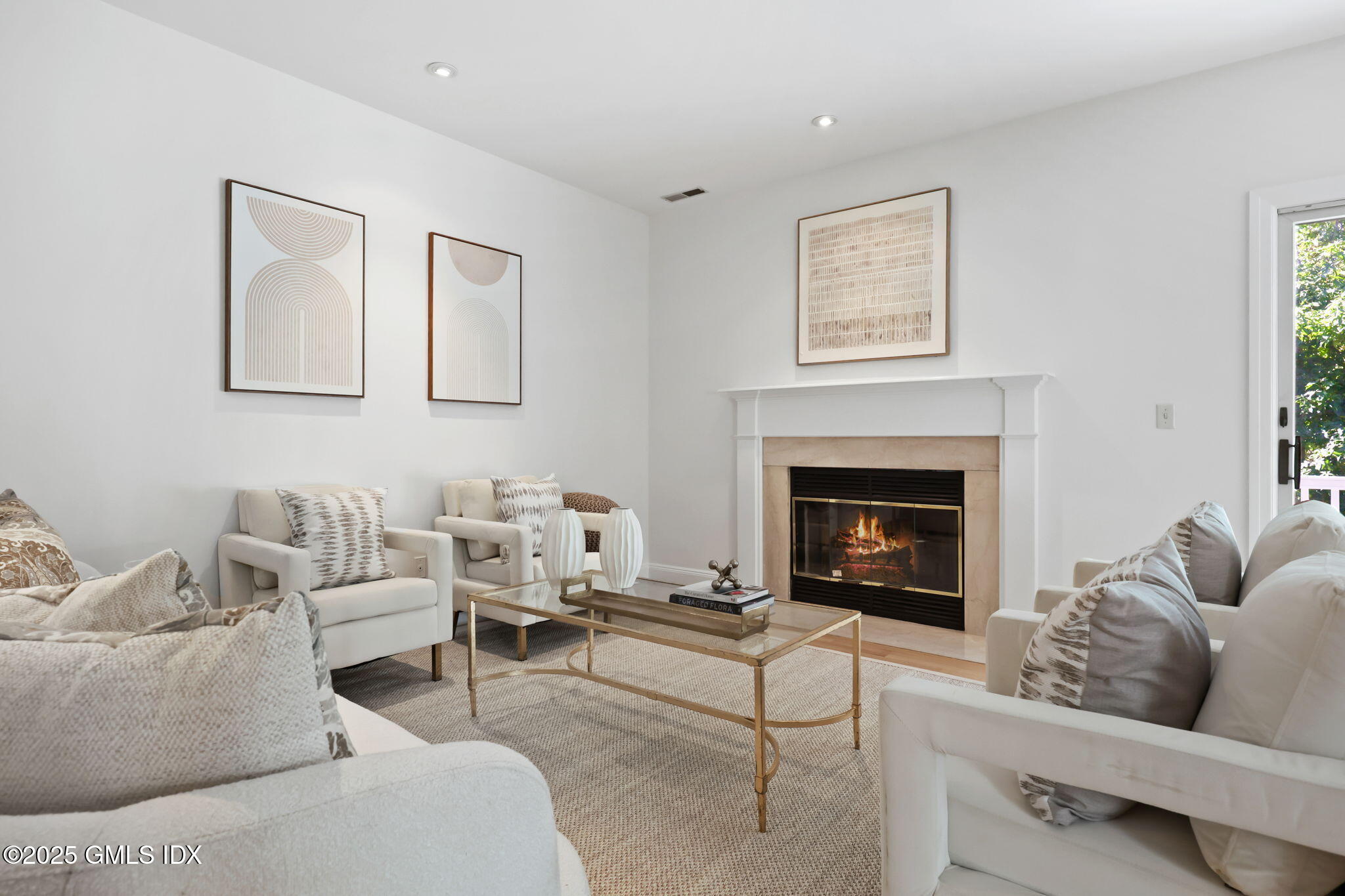 333 Palmer Hill Road, 2D