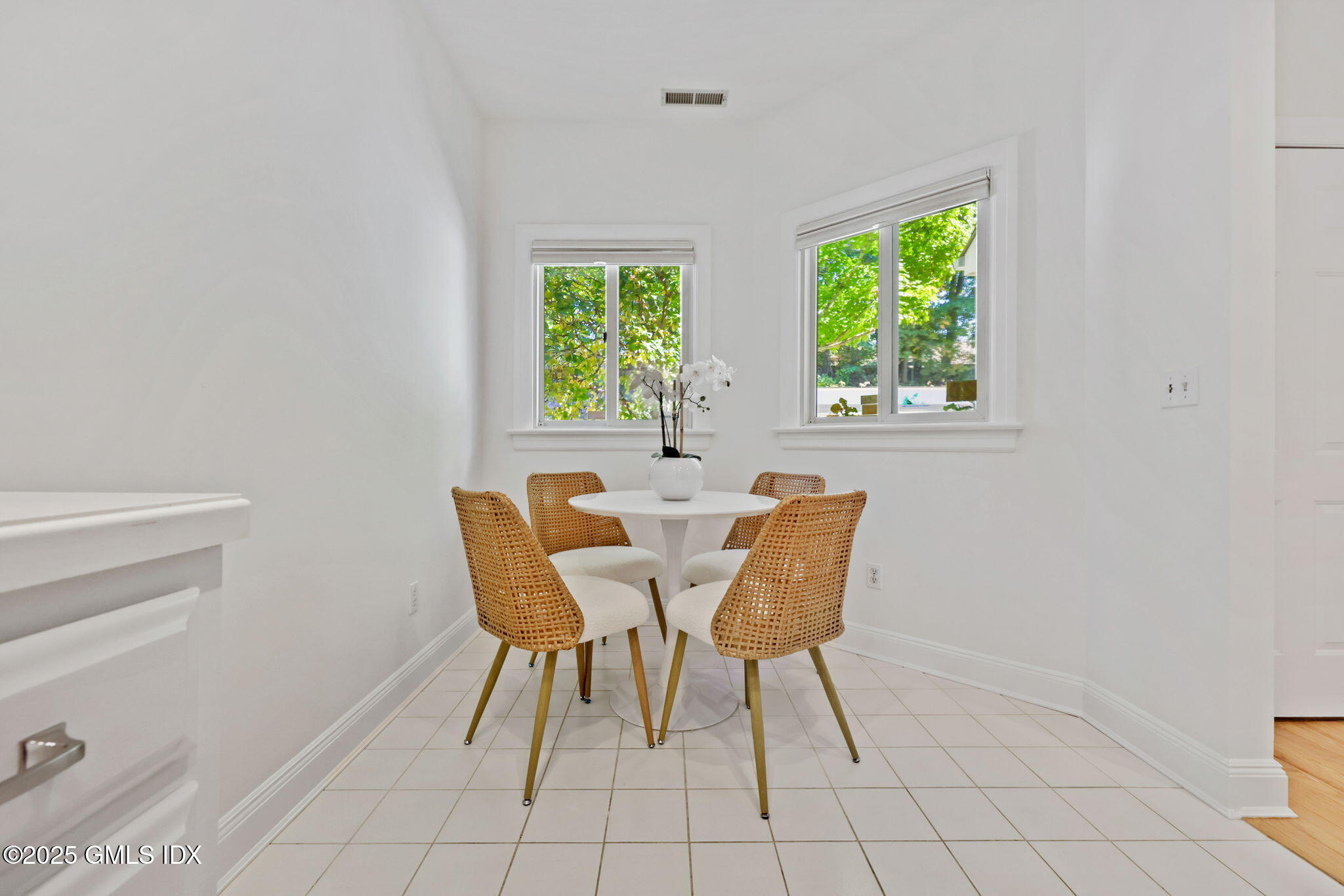 333 Palmer Hill Road, 2D