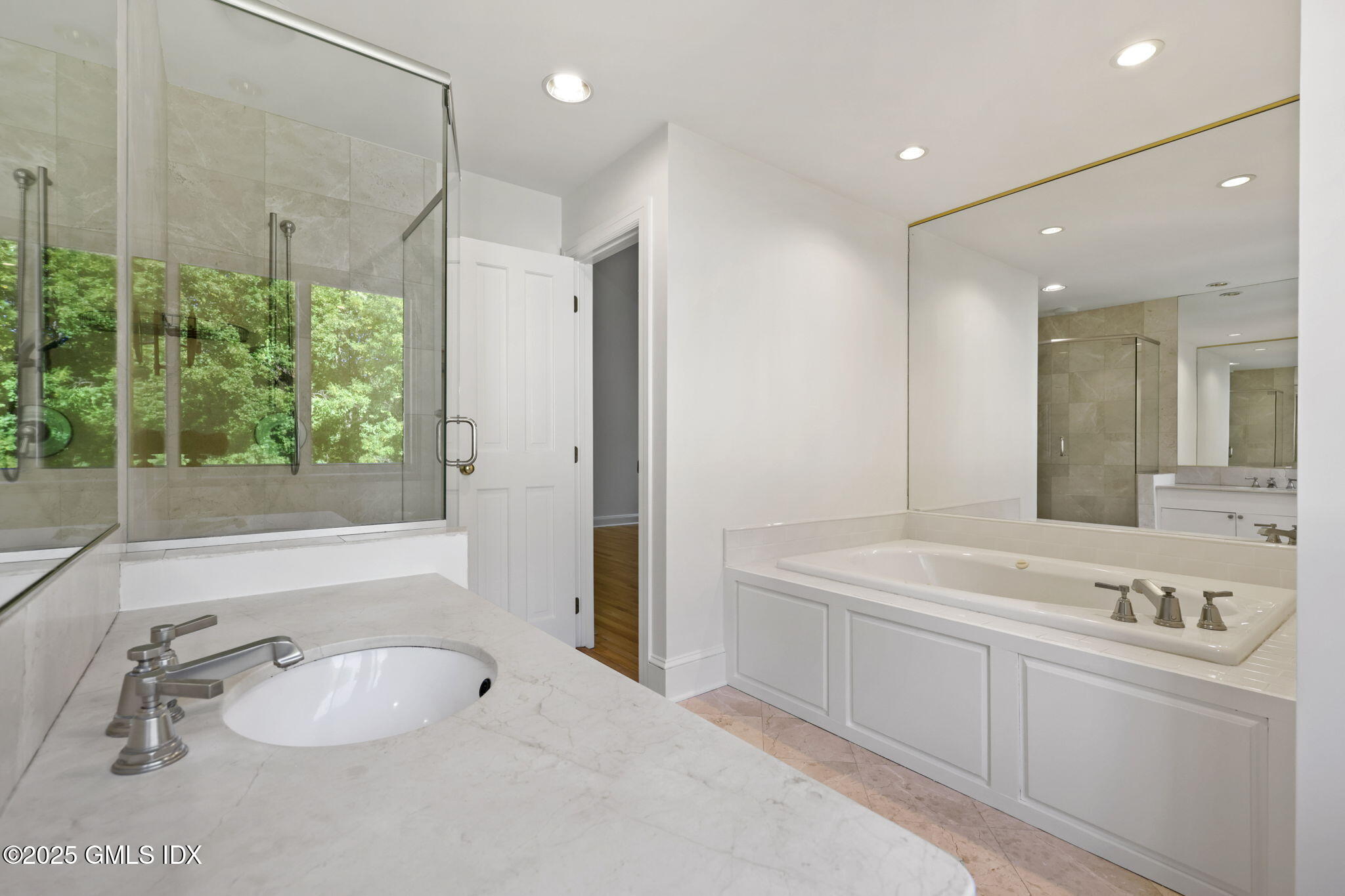 333 Palmer Hill Road, 2D