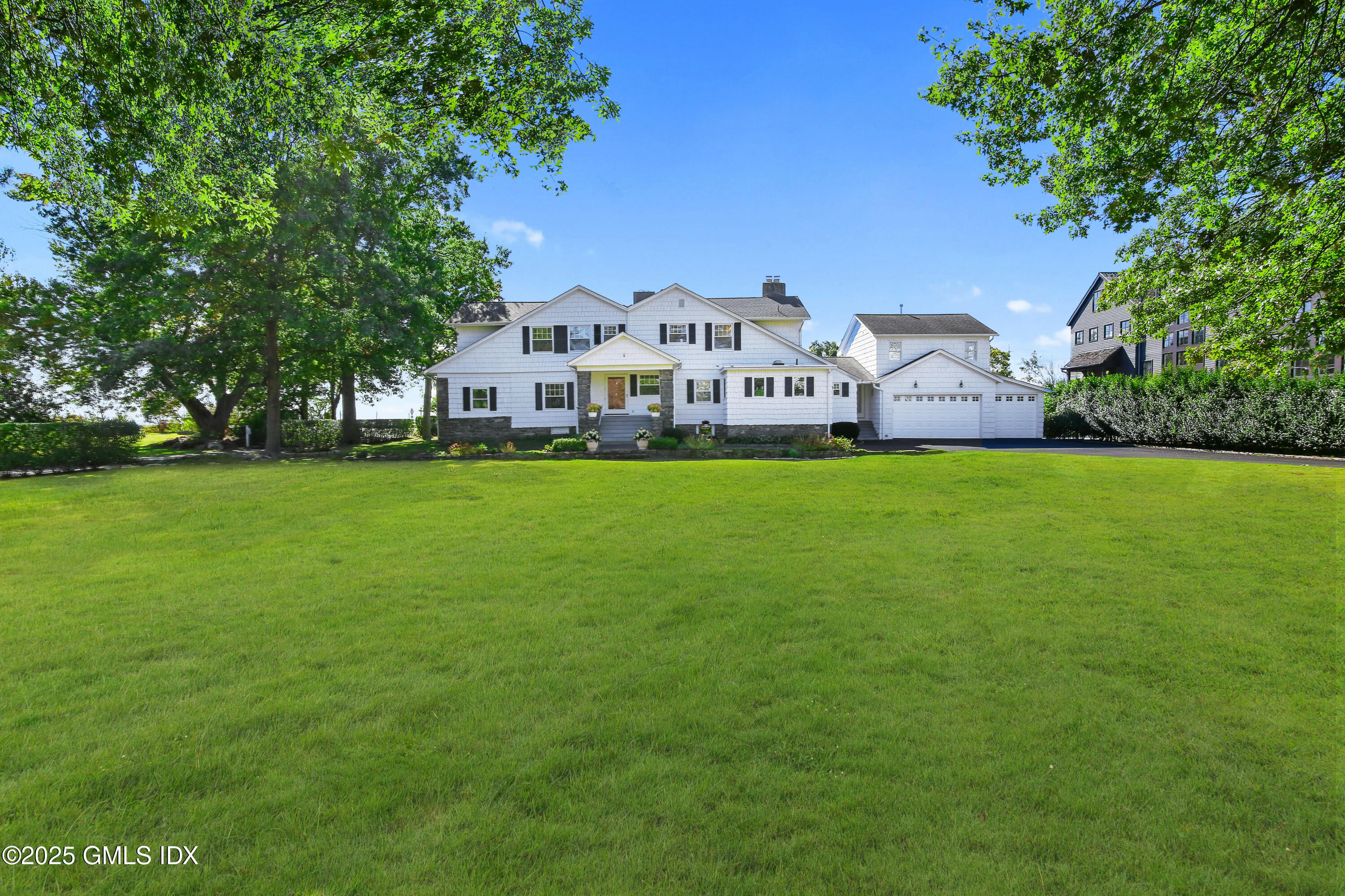 3 Cove Road