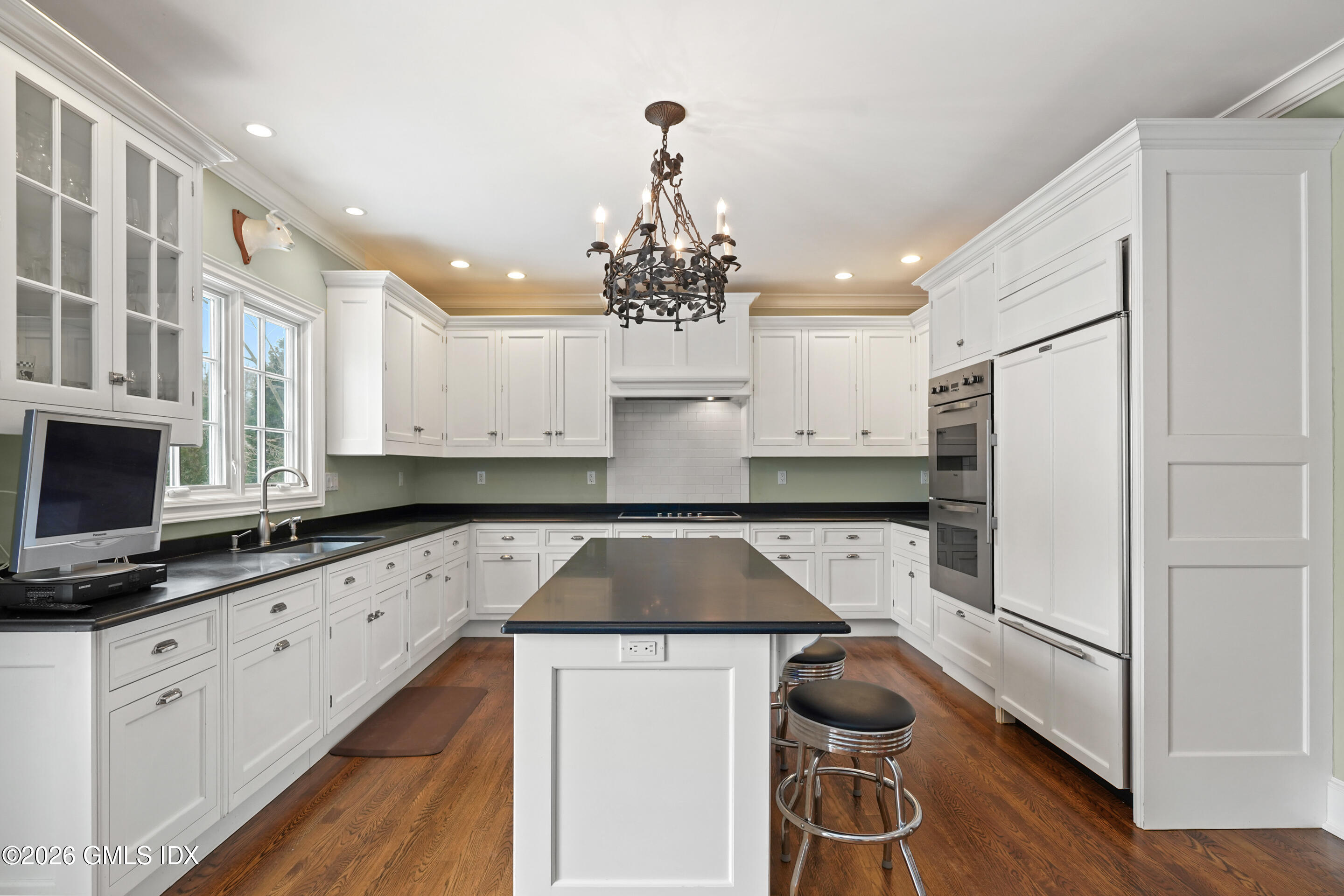 53 Waterview Way