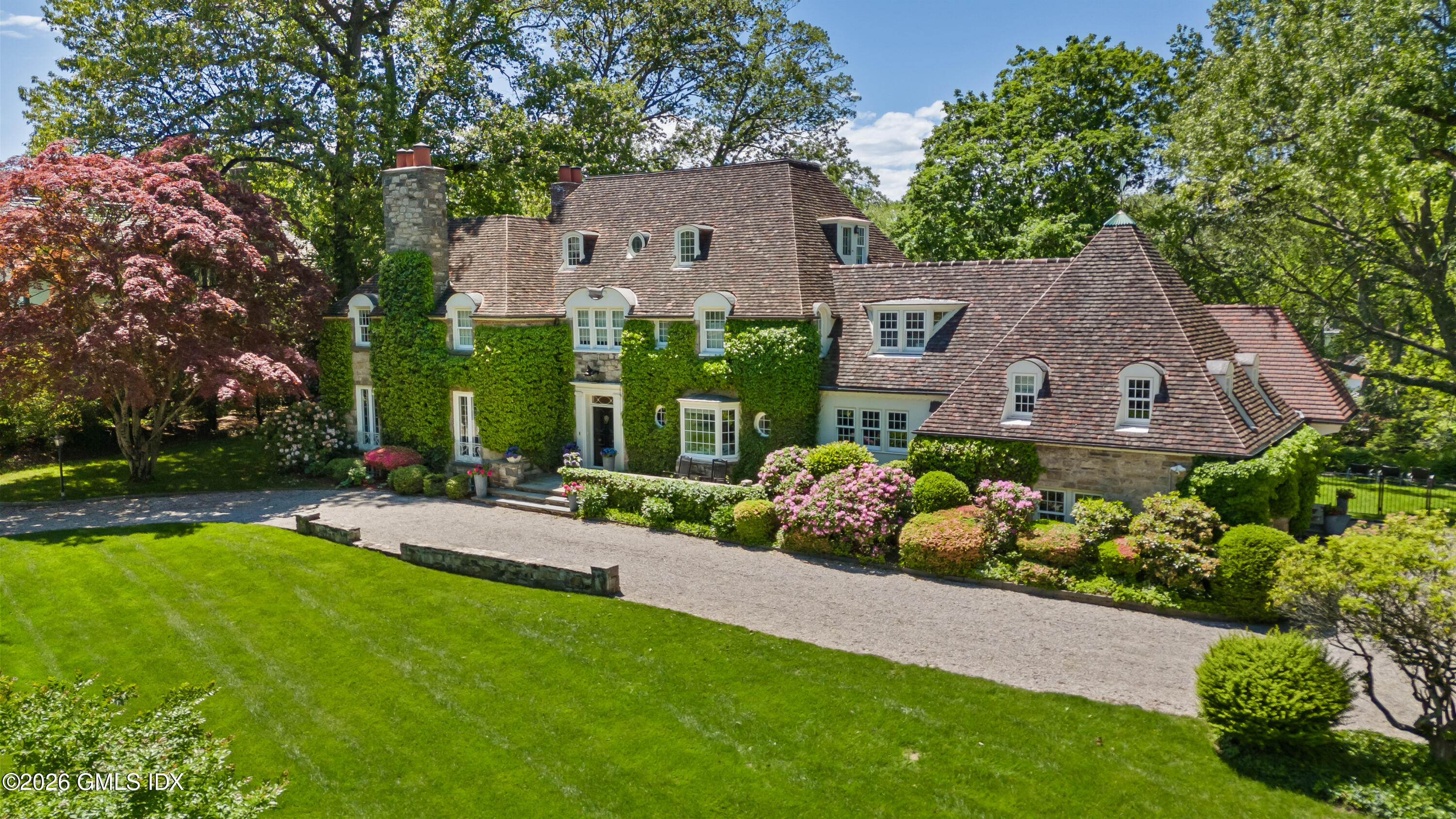 105 Woodside Drive