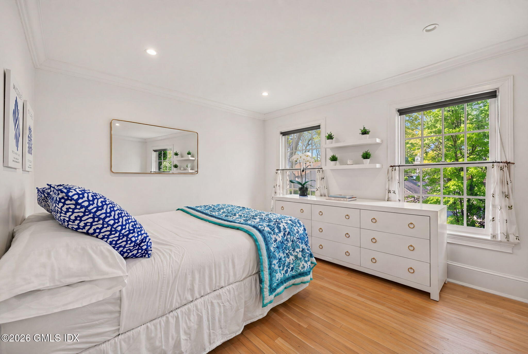 49 Willow Road
