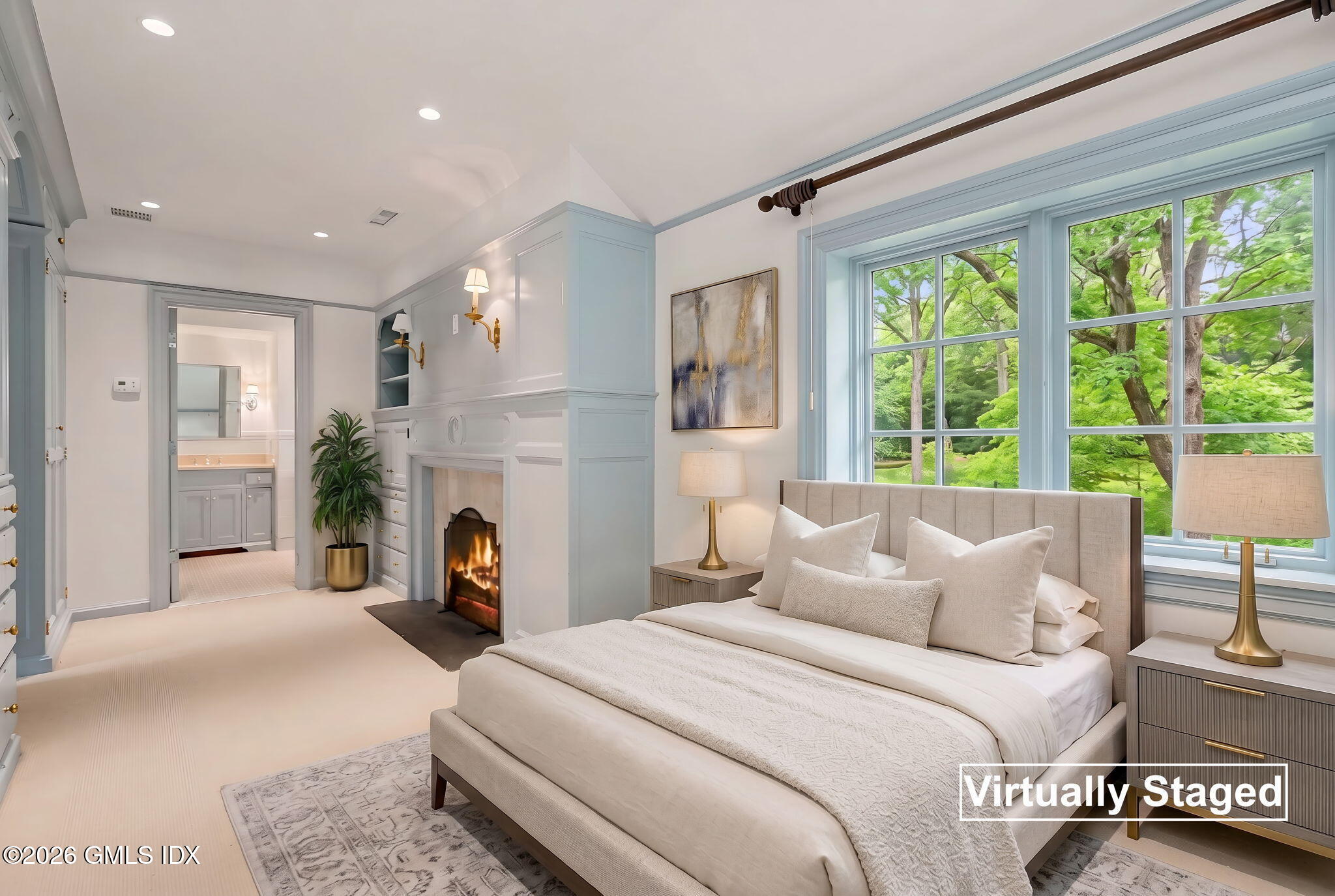 183 E Putnam Avenue Carriage House