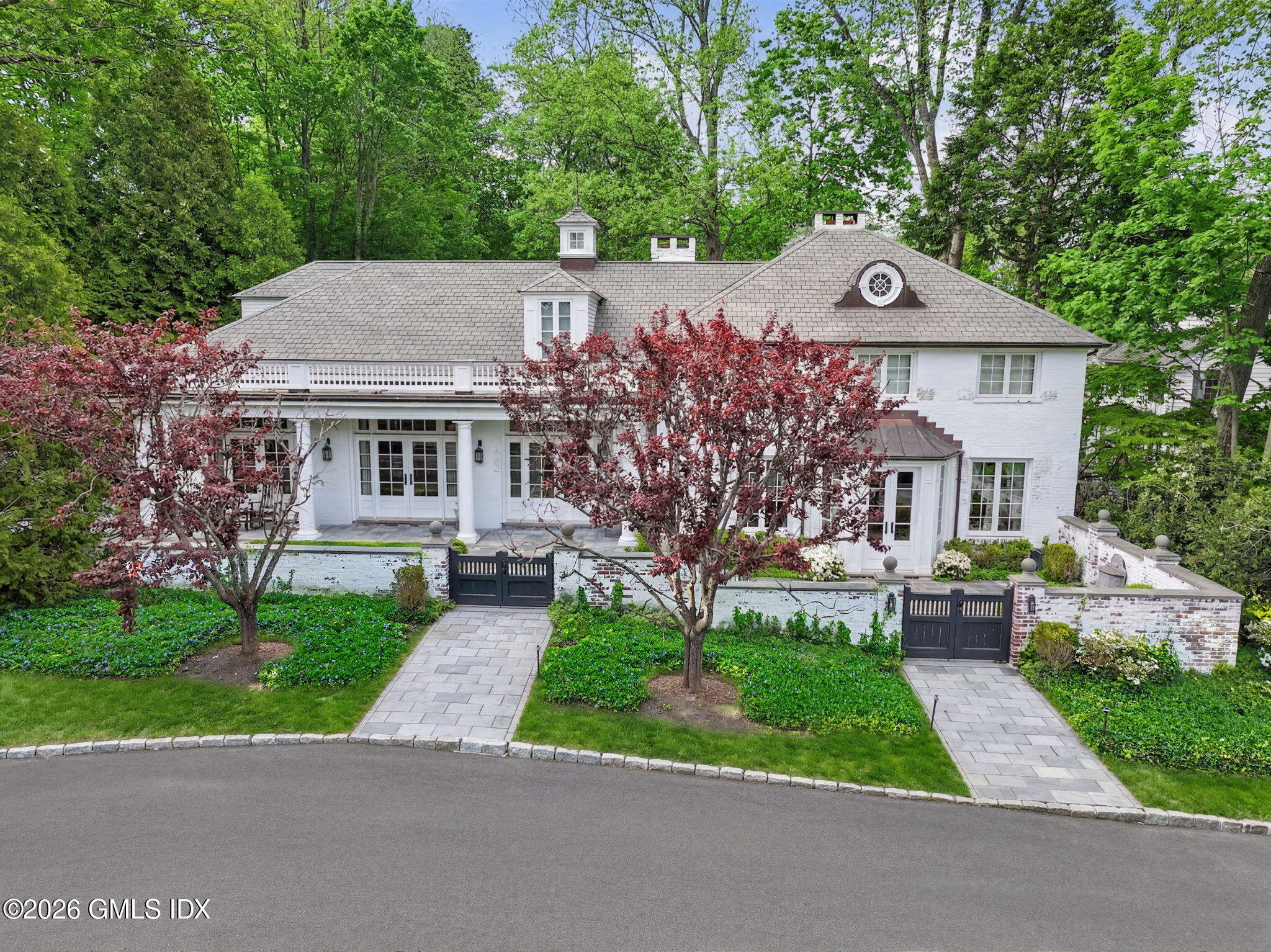183 E Putnam Avenue Carriage House