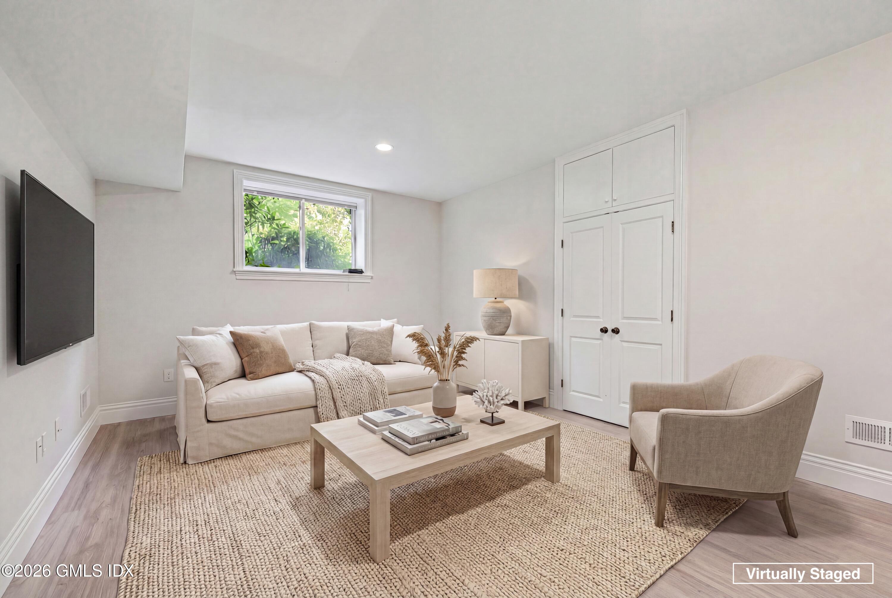 26 Circle Drive