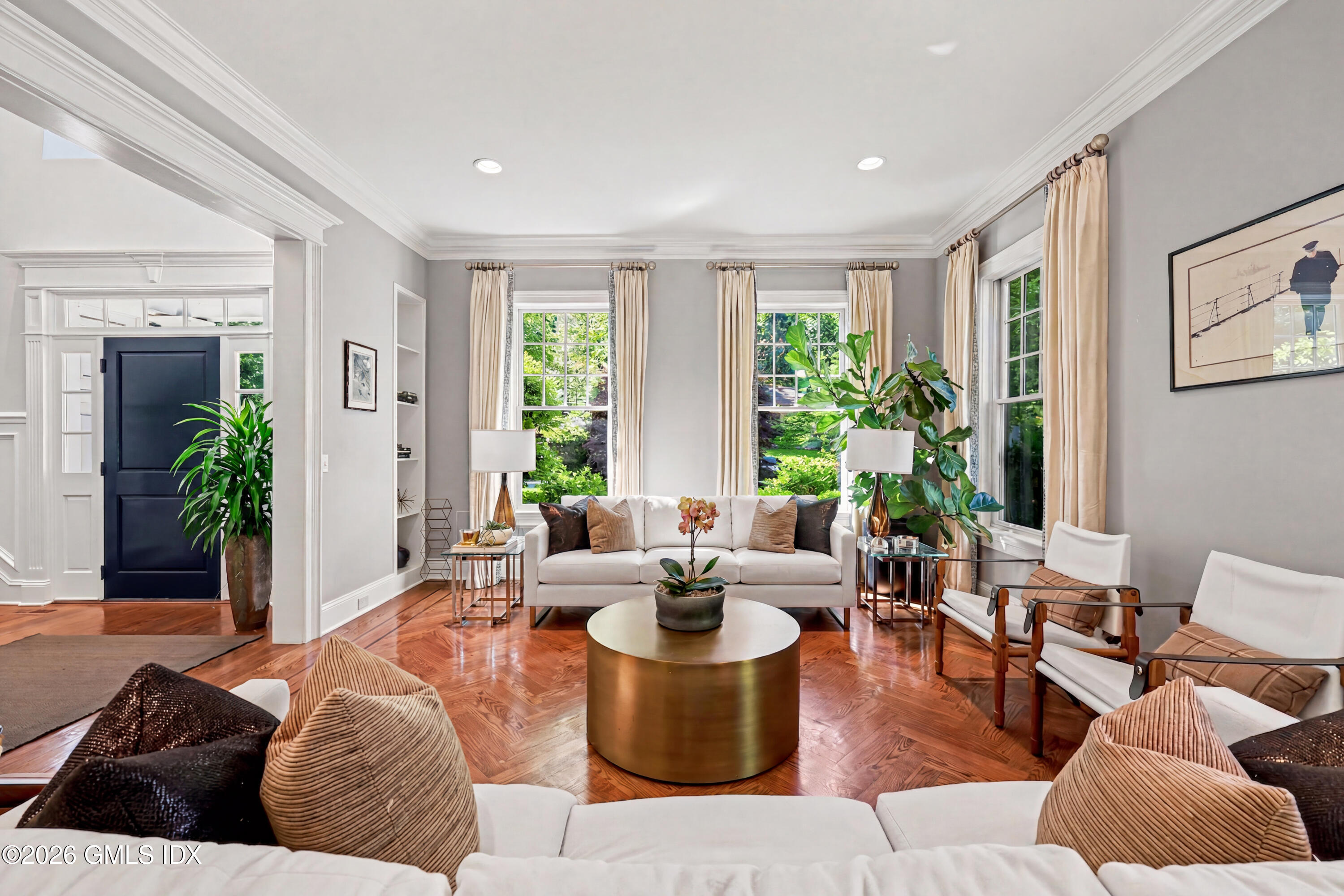 26 Circle Drive