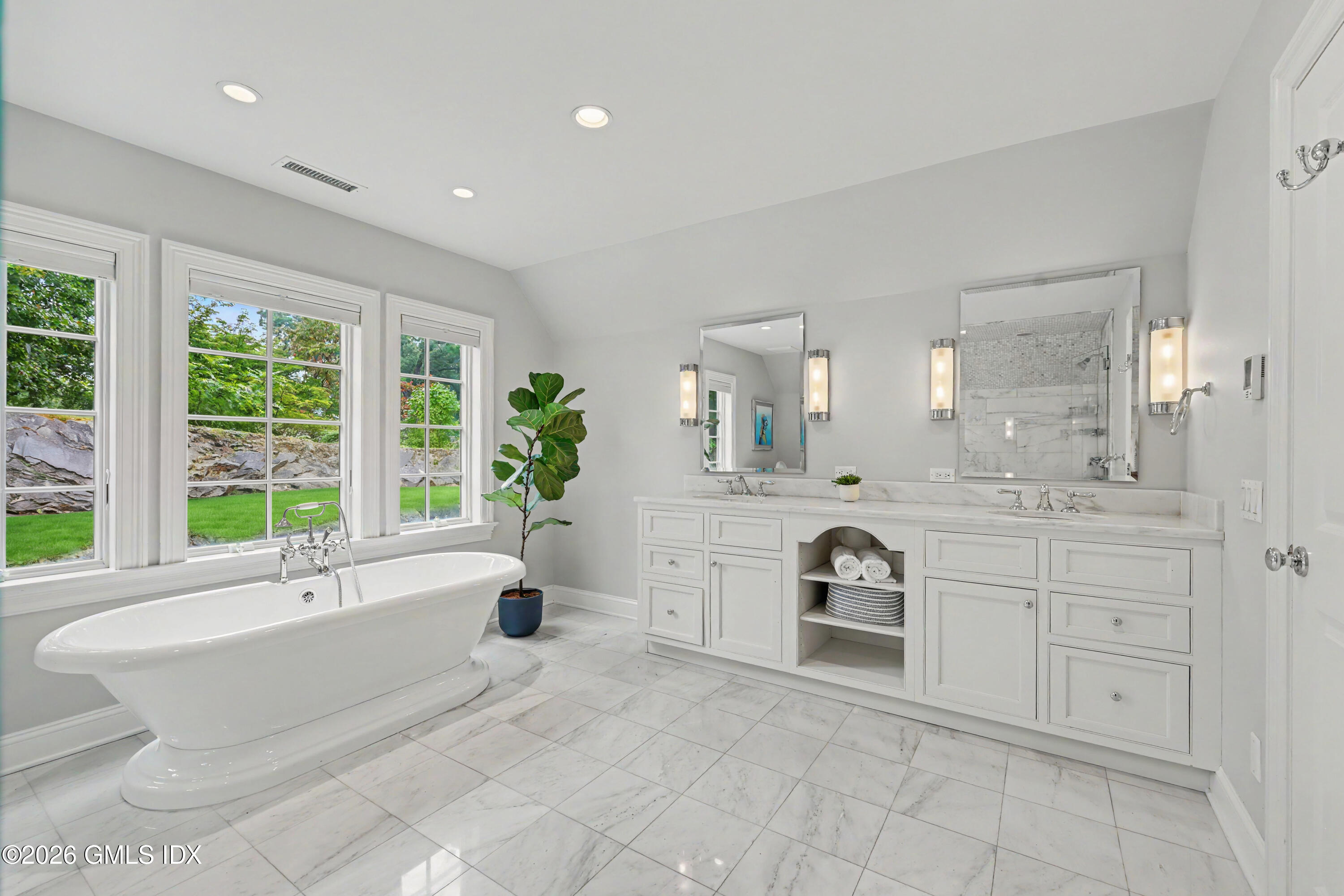271 Overlook Drive