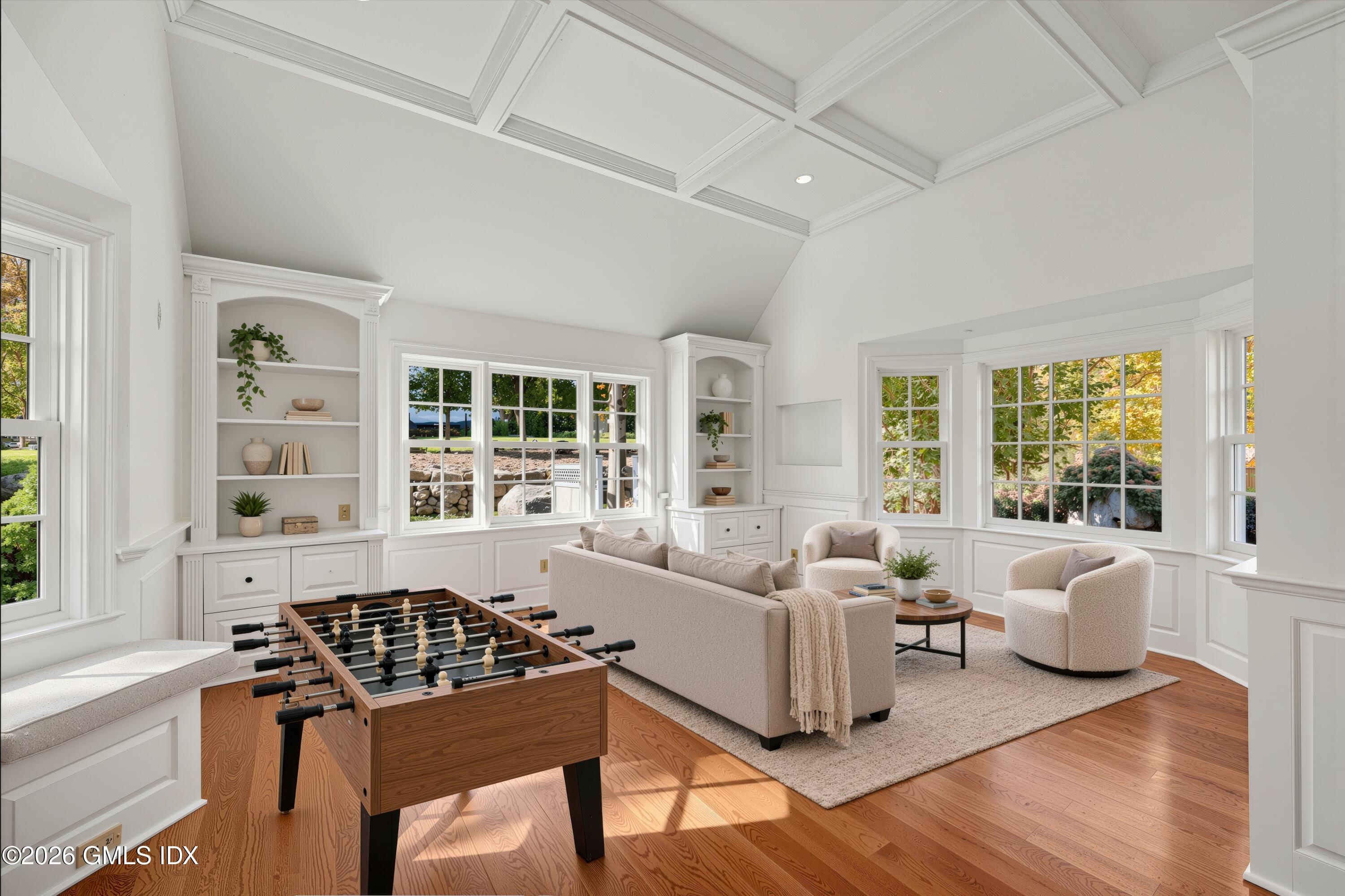 5 Carriage Road