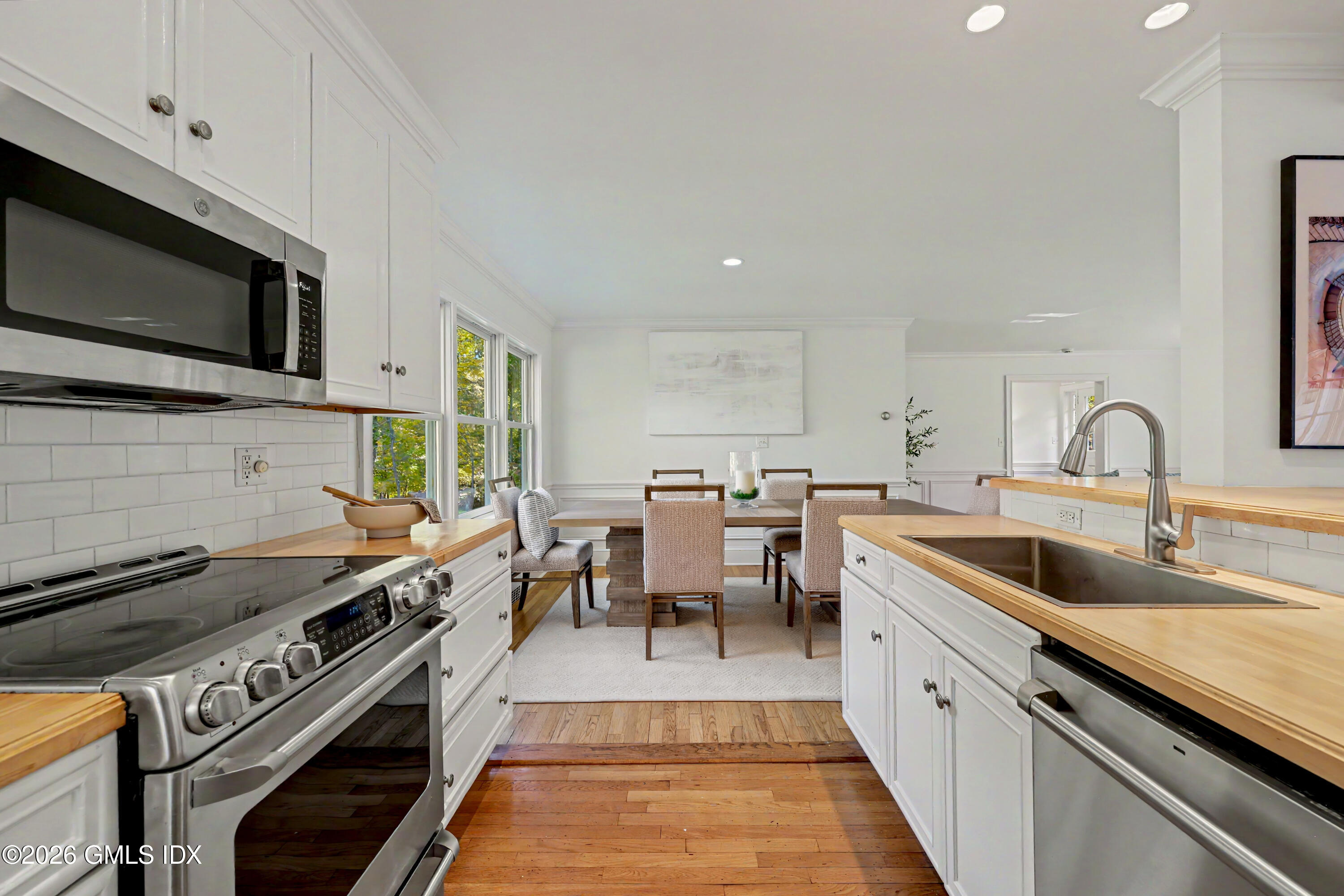 5 Carriage Road