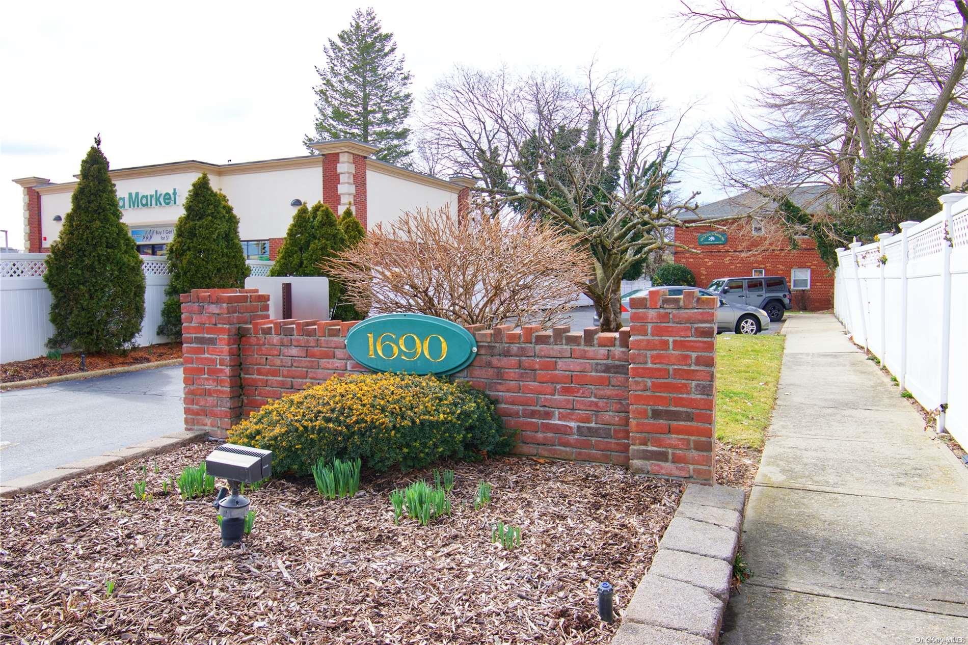 1690 Grand Avenue Unit: B2