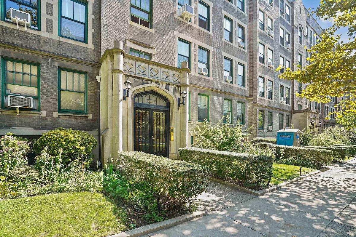 35-15 80TH Street 52