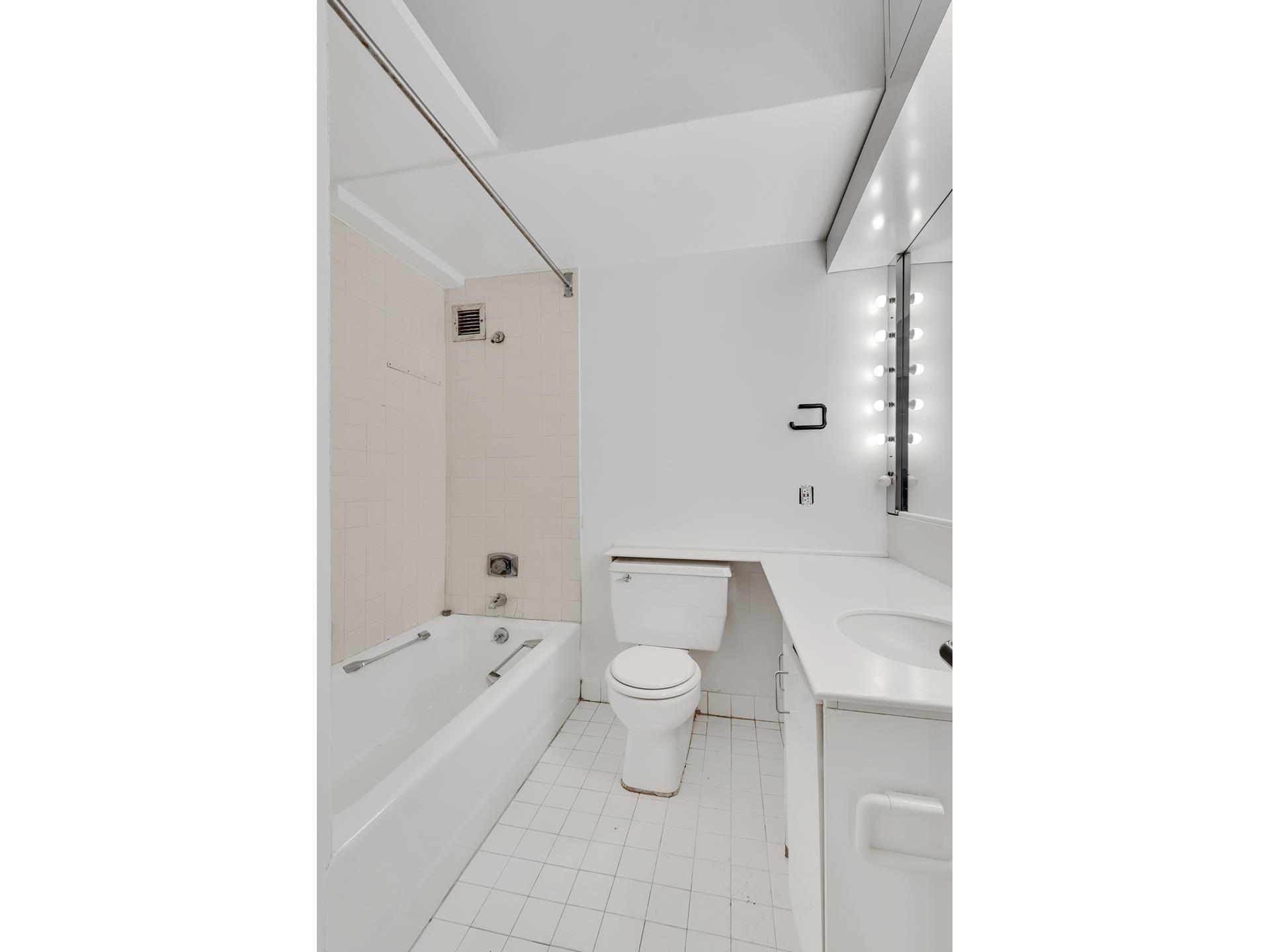 135 W 70TH Street 1C