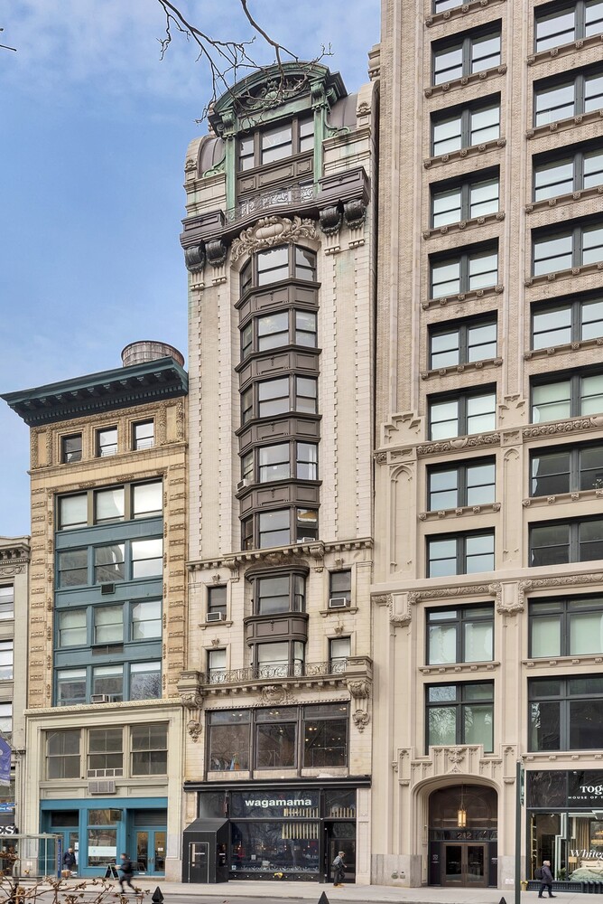 210 5TH Avenue SUITE1102