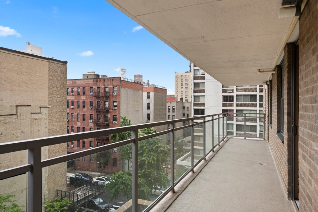 100 W 94TH Street 5C