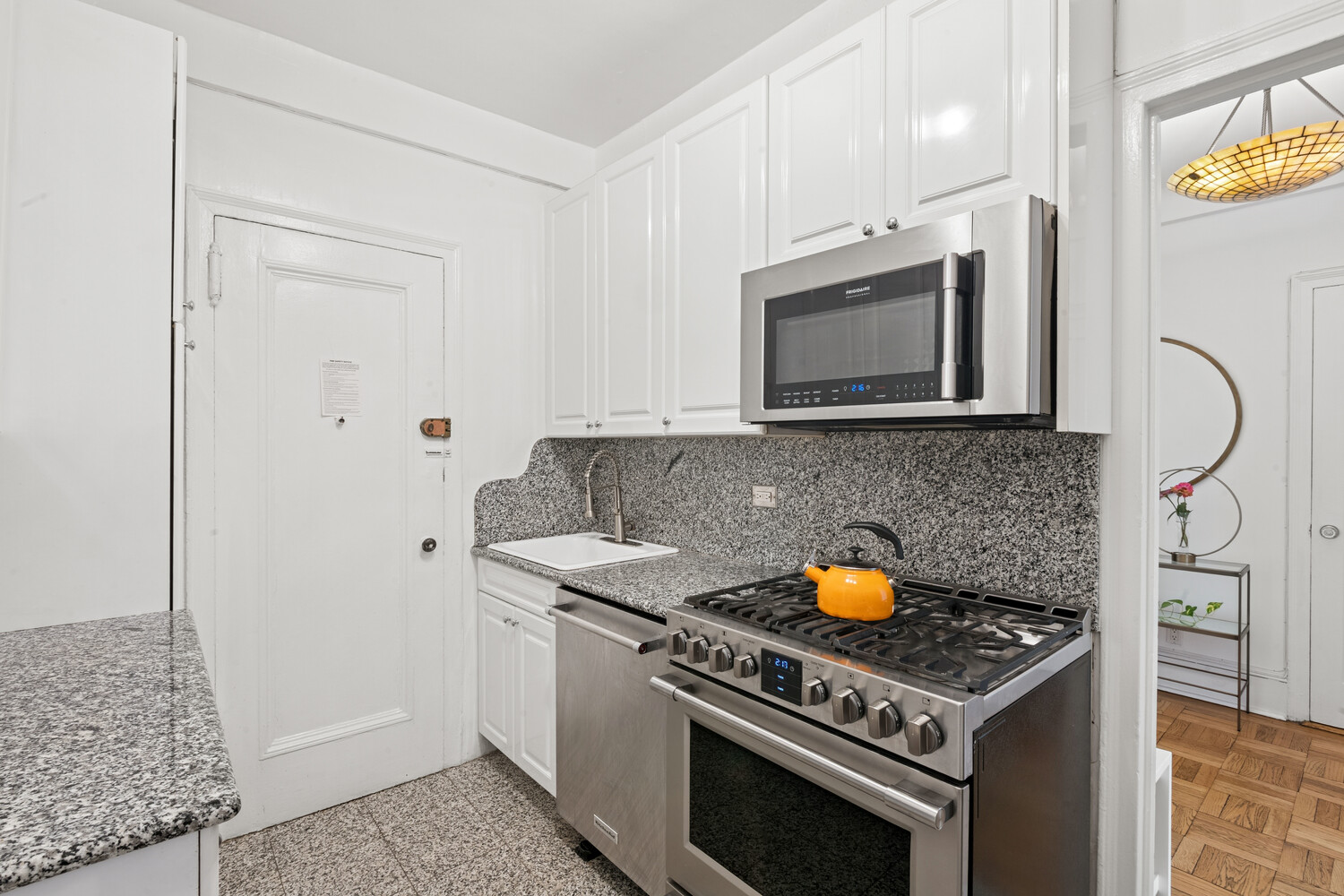 305 W 86TH Street 8A