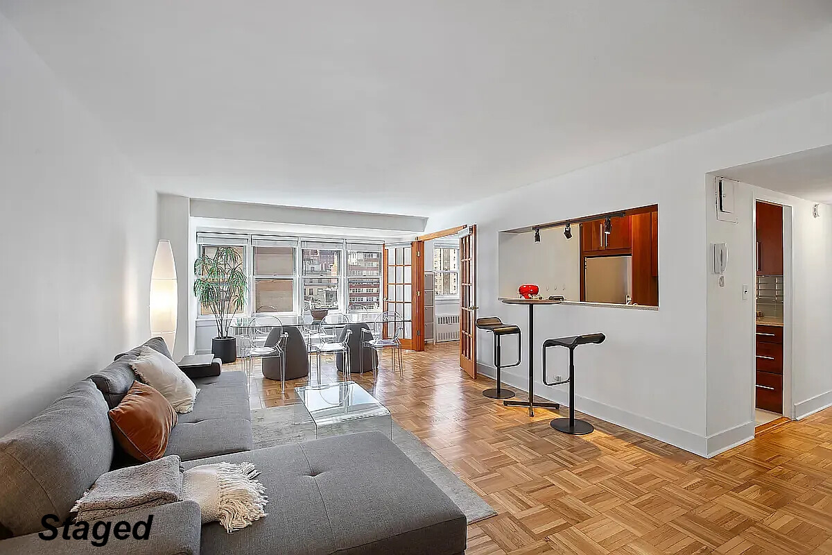 155 E 38TH Street 11K