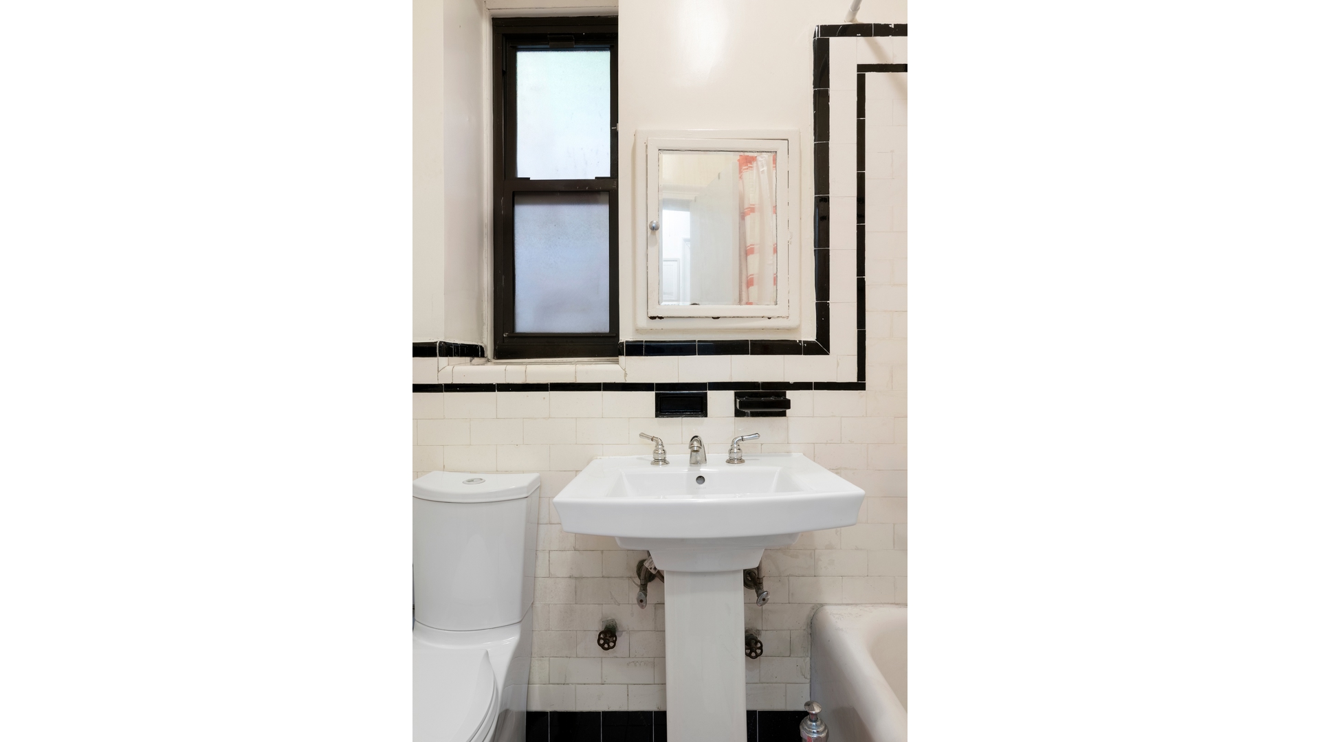 83-10 35TH Avenue 1W