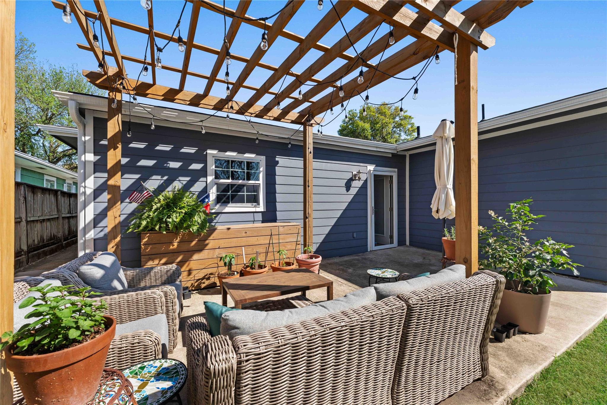 1118 Jocelyn Street