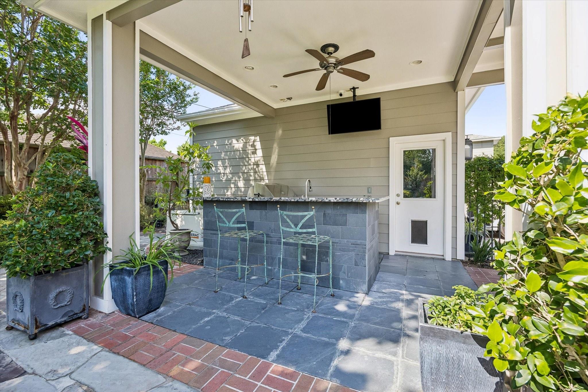 7215 Blandford Lane